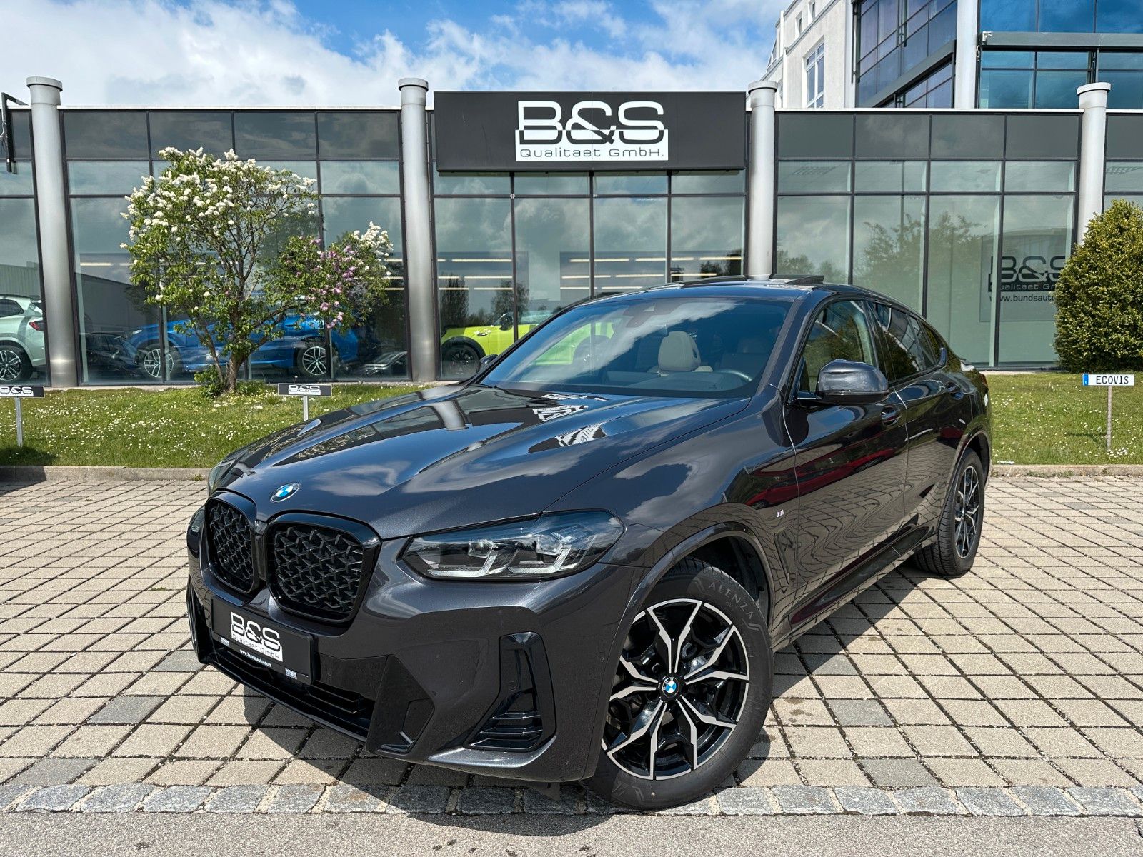 Fahrzeugabbildung BMW X4 xDrive 20d MSport ACC,PANO,HARMAN,LED,Usw