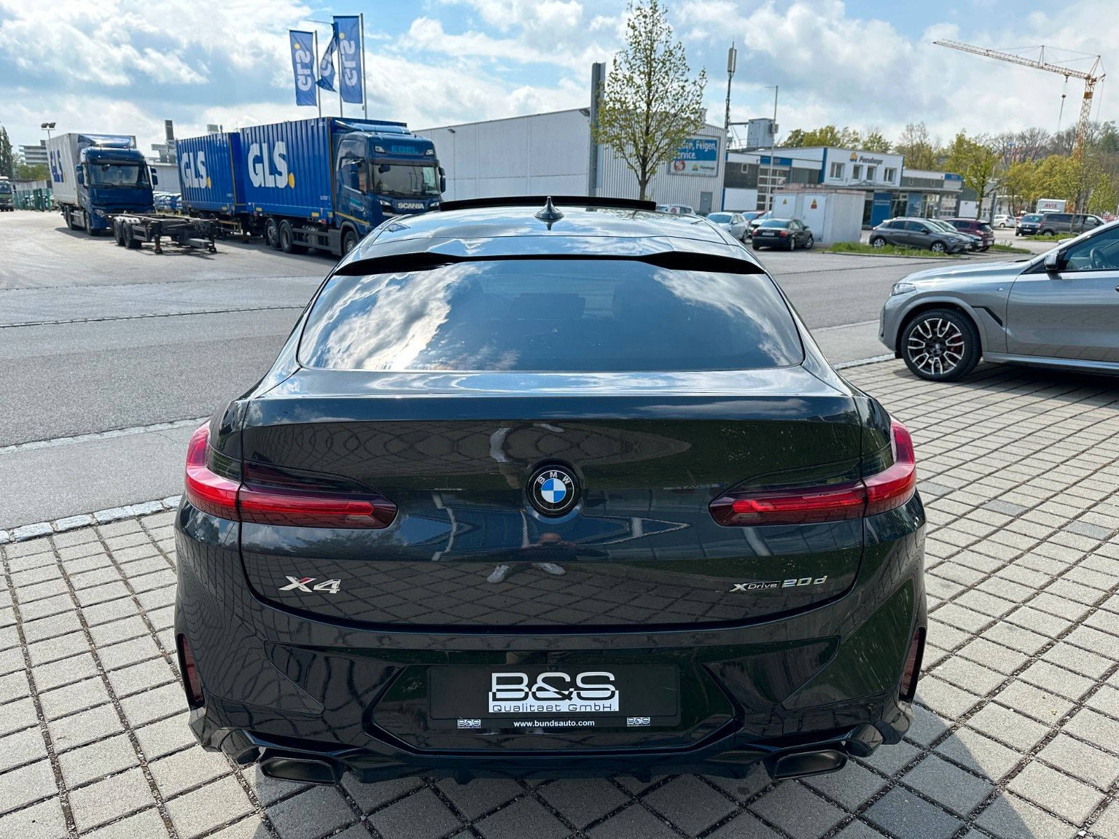 Fahrzeugabbildung BMW X4 xDrive 20d MSport ACC,PANO,HARMAN,LED,Usw