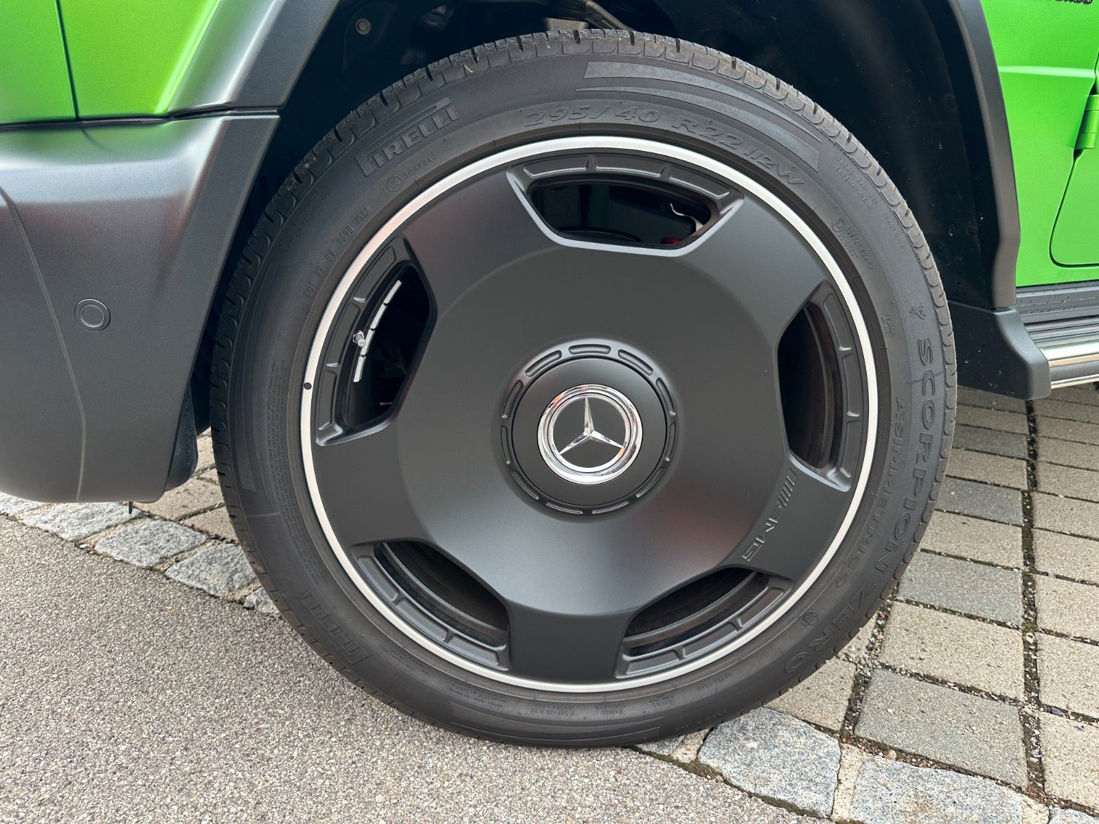 Fahrzeugabbildung Mercedes-Benz G 63 AMG DISTR,BURM,SHD,MANUFAKTUR,360,22"