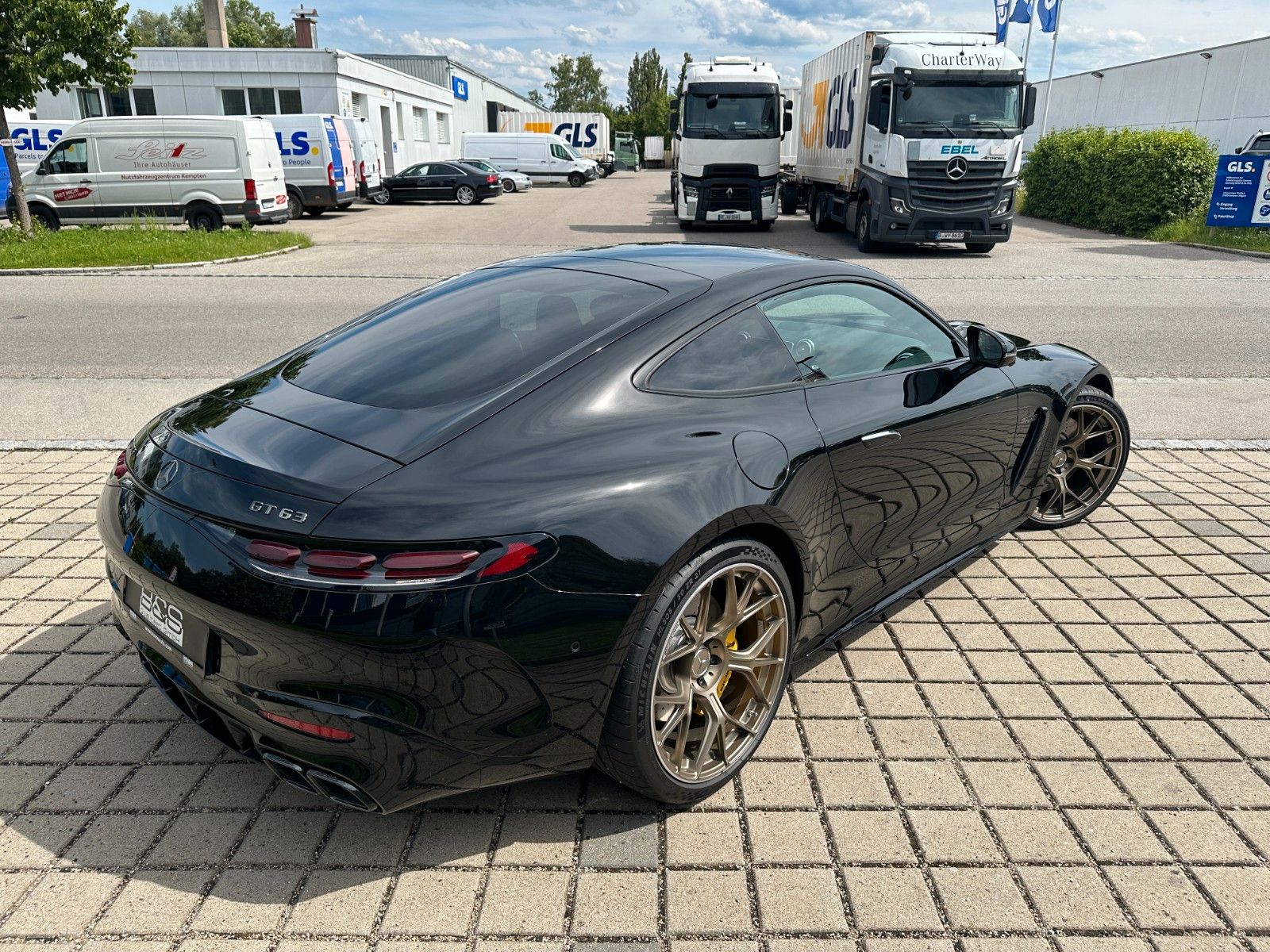 Fahrzeugabbildung Mercedes-Benz AMG GT 63 4M+,Prem Plus,HUD,BURM,PANO,LIFT,usw.