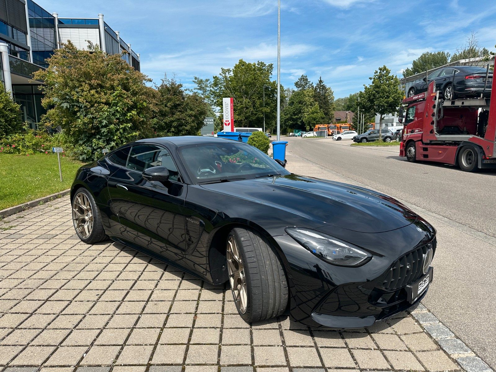 Fahrzeugabbildung Mercedes-Benz AMG GT 63 4M+,Prem Plus,HUD,BURM,PANO,LIFT,usw.