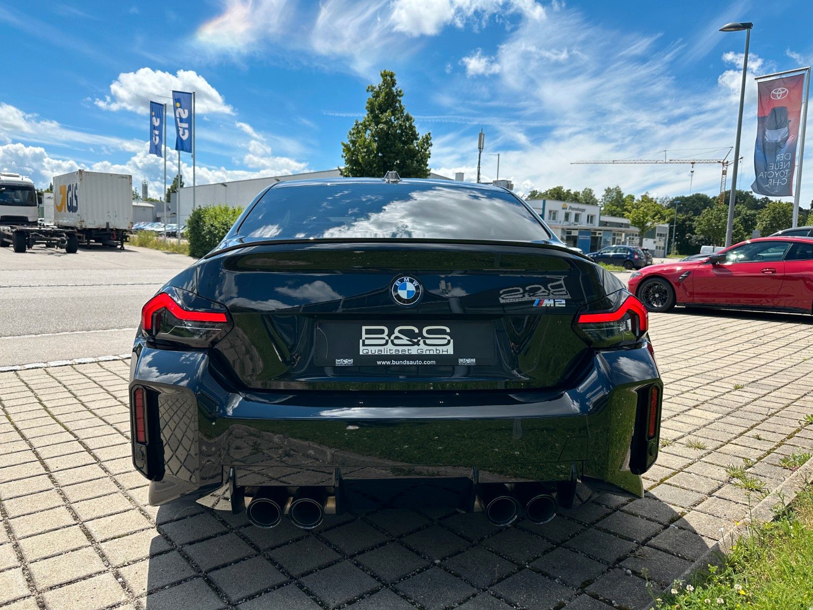 Fahrzeugabbildung BMW M2 Coupe HARMAN,Handschalter,LED,HUD,Usw.