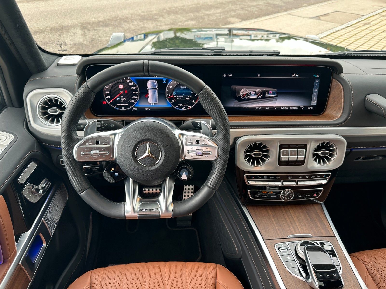 Fahrzeugabbildung Mercedes-Benz G 63 AMG,DISTR,BURM,SHD,MANUFAKTUR,360,21"