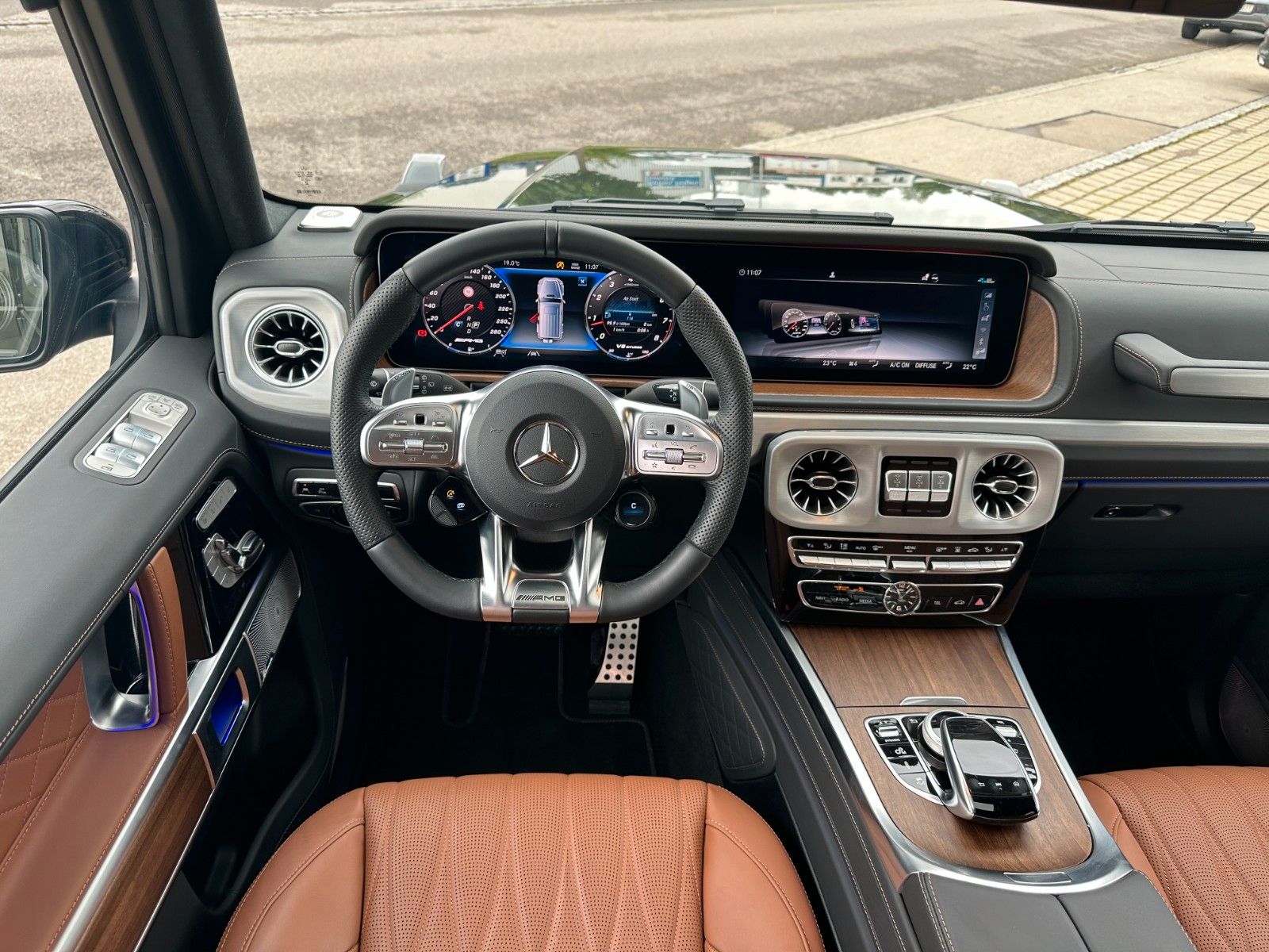 Fahrzeugabbildung Mercedes-Benz G 63 AMG,DISTR,BURM,SHD,MANUFAKTUR,360,21"