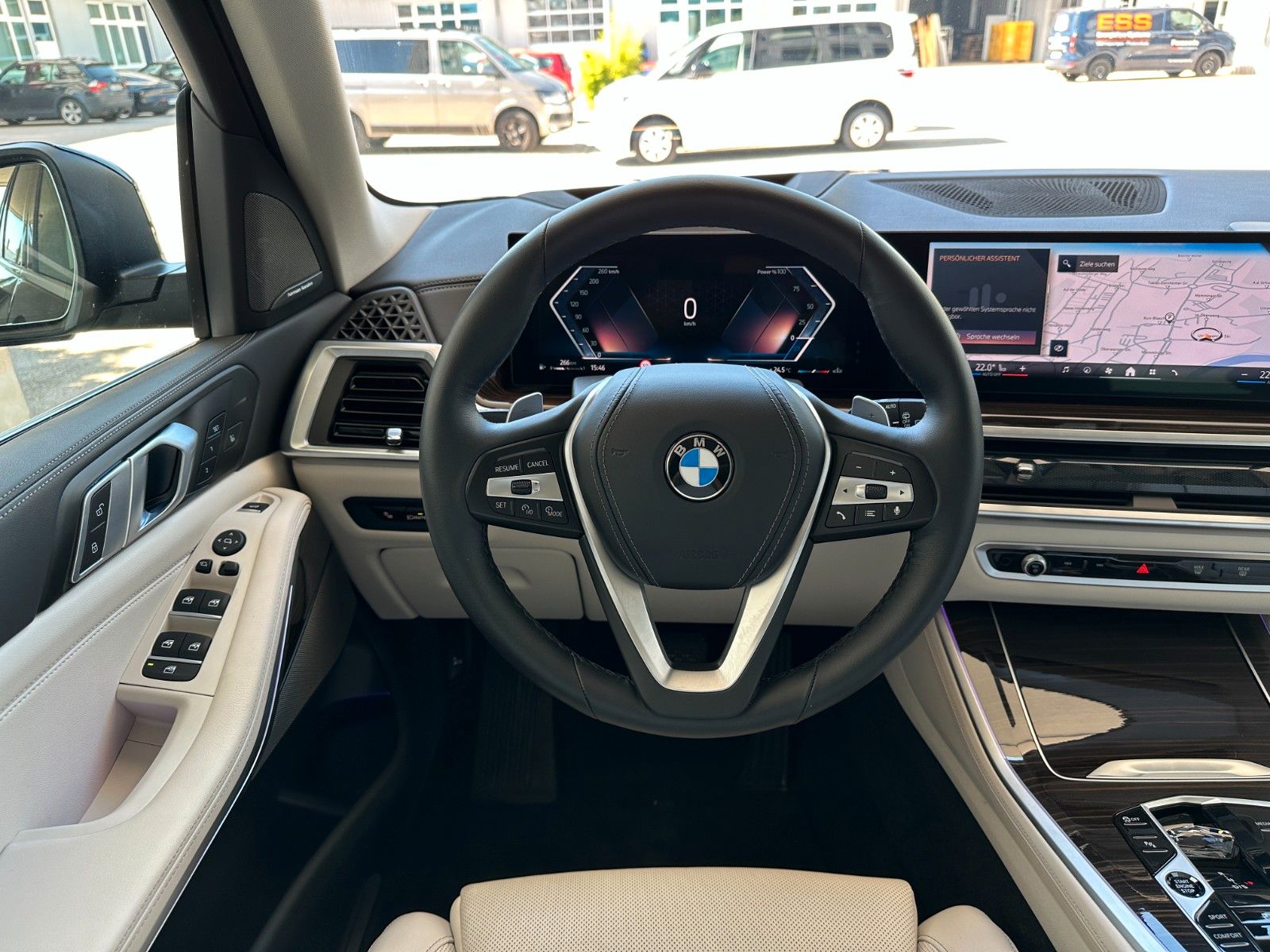 Fahrzeugabbildung BMW X5 40i xDrive ACC,HUD,HARMAN,PANO,360,SOFTCL,21"