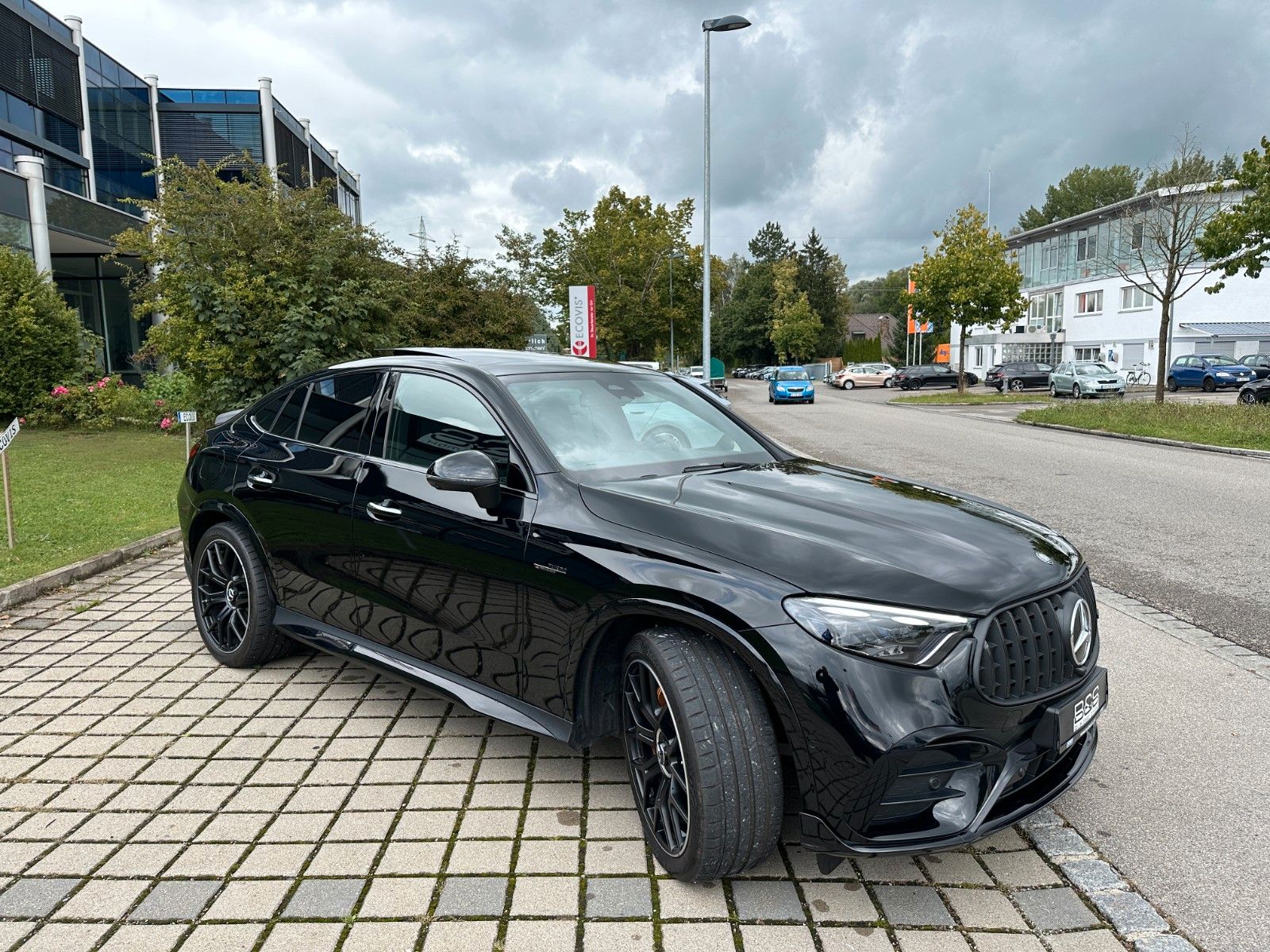 Fahrzeugabbildung Mercedes-Benz GLC 63 S E AMG Perf DISTR,HUD,PANO,BURM,KERAMIK