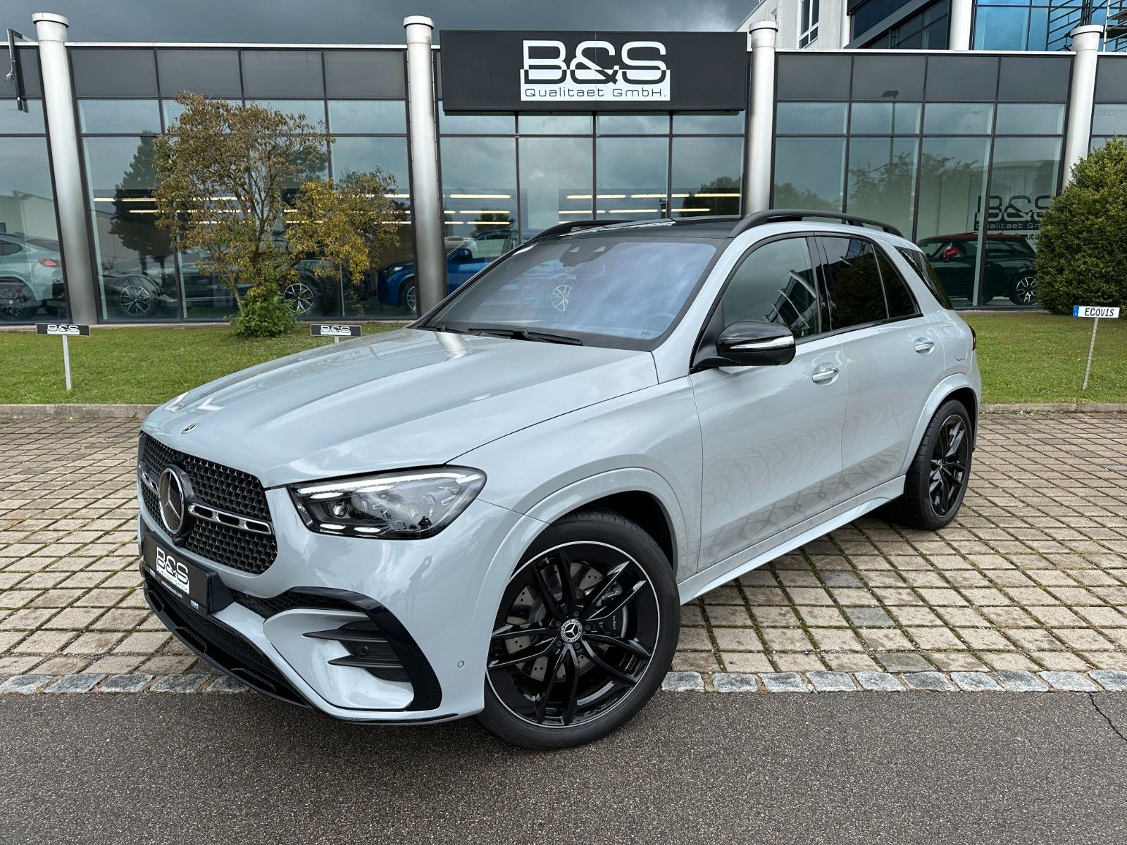 Fahrzeugabbildung Mercedes-Benz GLE 350 de 4Matic AMG DISTR,HUD,PANO,BURM,LUFT