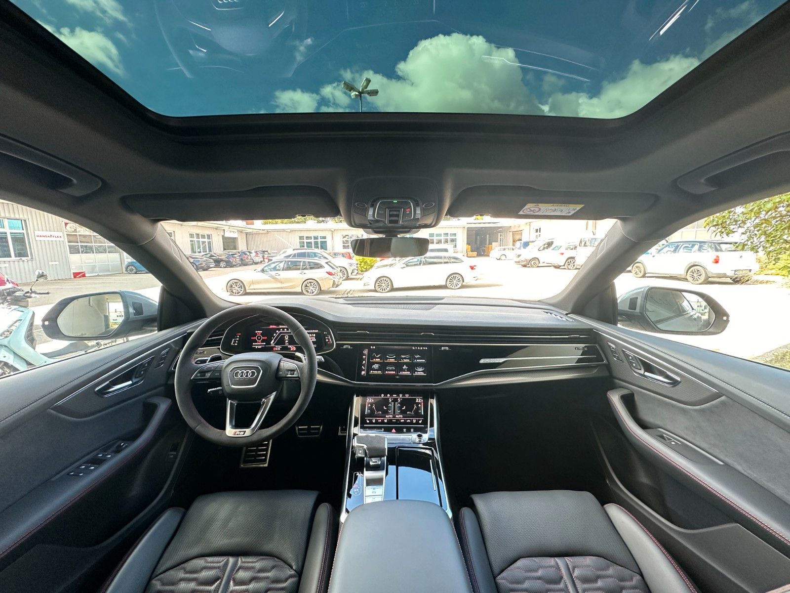 Fahrzeugabbildung Audi RSQ8 4.0 TFSI quattro ACC,HUD,PANO,B&O,SOFTCL...