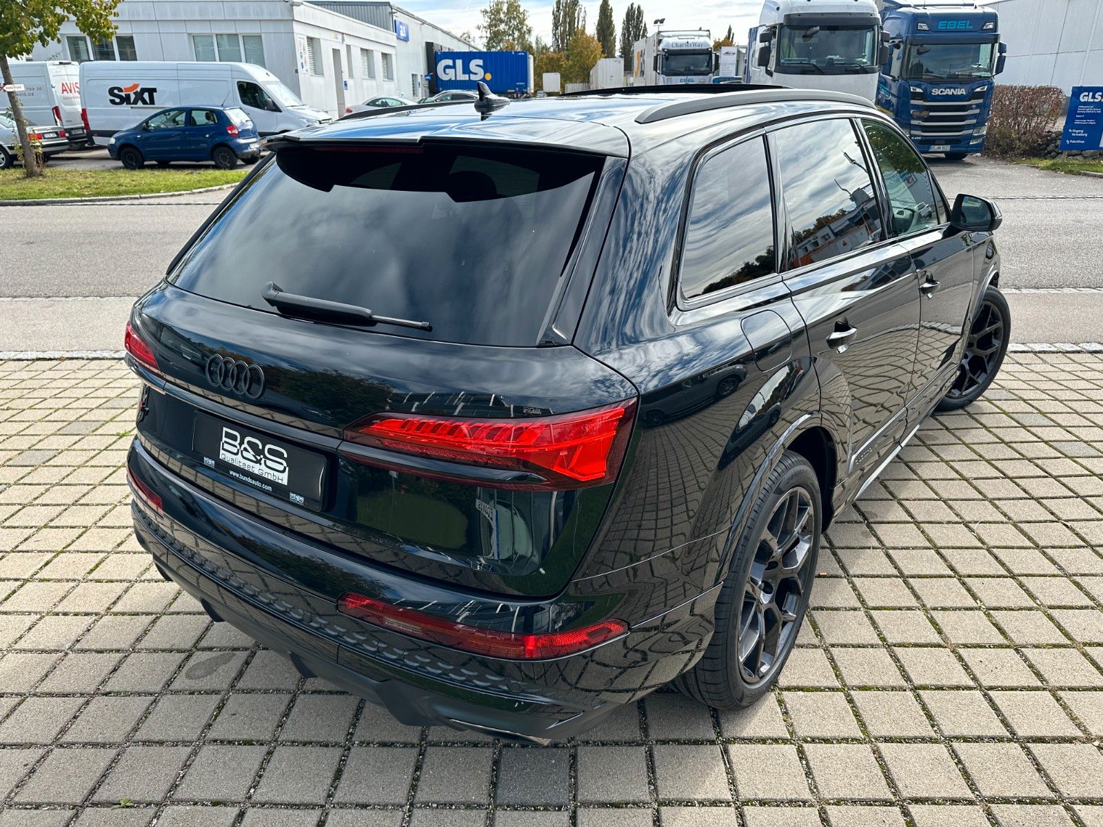 Fahrzeugabbildung Audi Q7 50TDI S line ,FACEL,ACC,PANO,B&O,MATR,LUFT,7S