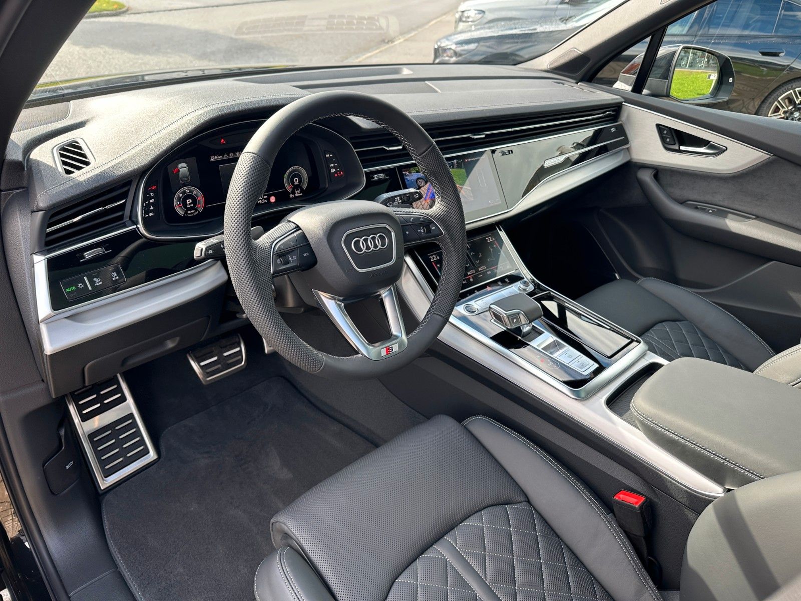 Fahrzeugabbildung Audi Q7 50TDI S line ,FACEL,ACC,PANO,B&O,MATR,LUFTFED