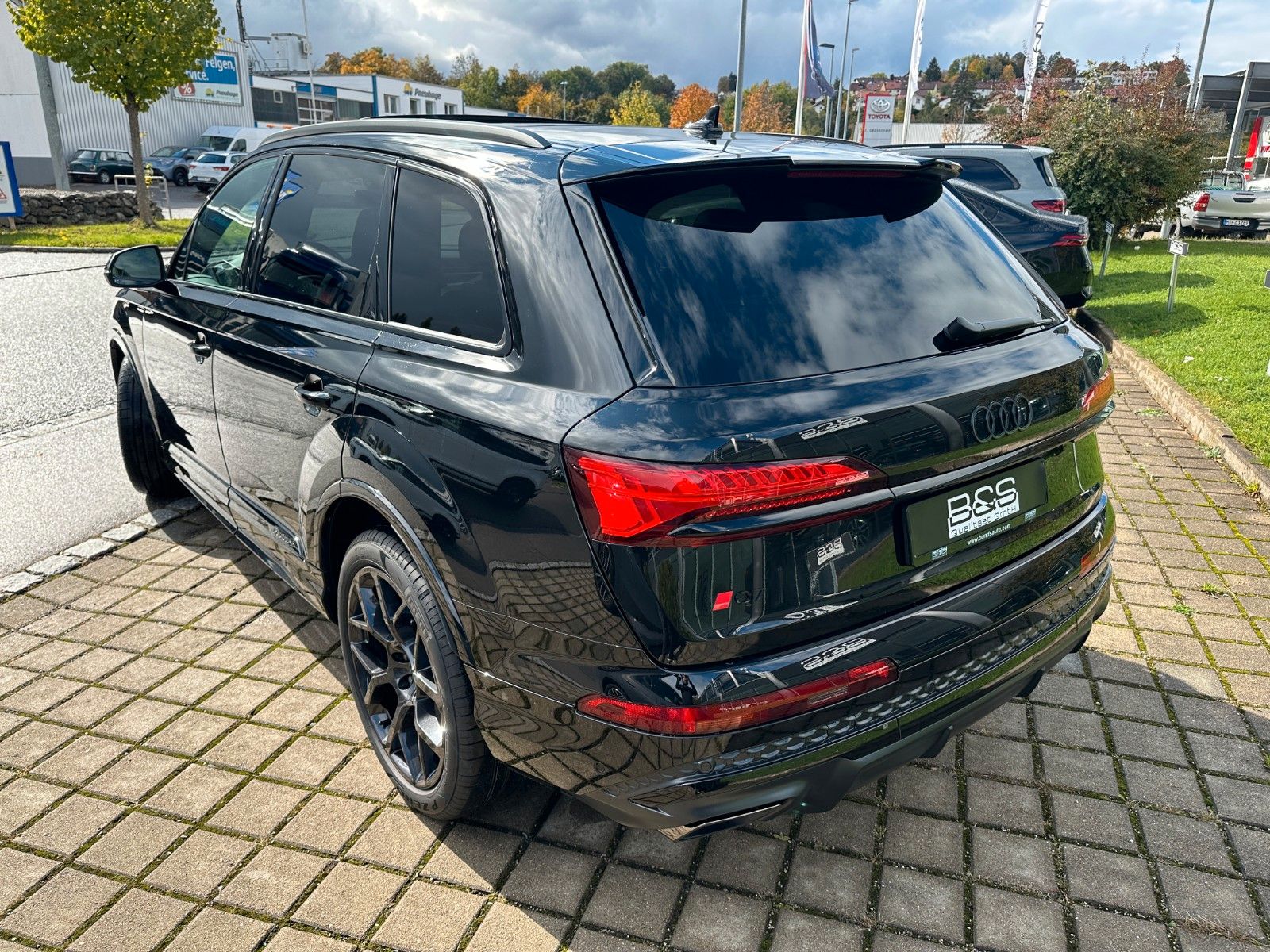 Fahrzeugabbildung Audi Q7 50TDI S line ,FACEL,ACC,PANO,B&O,MATR,LUFTFED