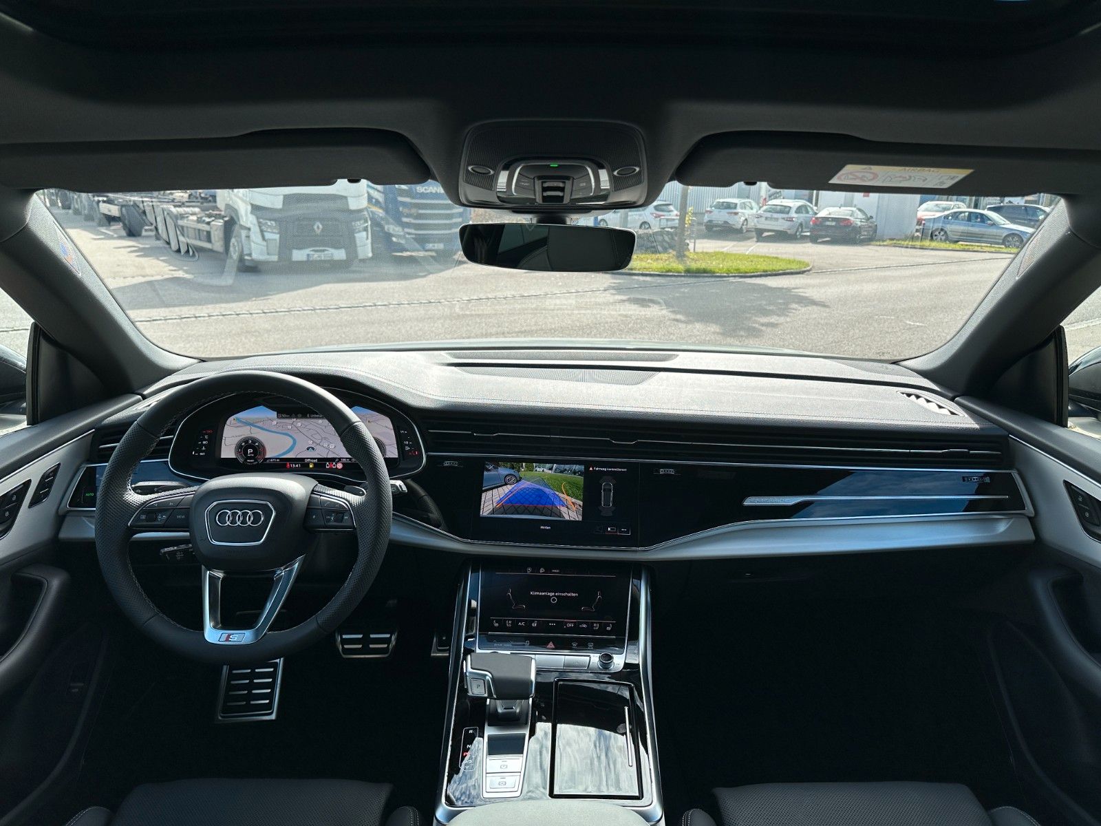 Fahrzeugabbildung Audi Q8 50 TDI quattro ACC,PANO,B&O,MATRIX,LUFT,23"..