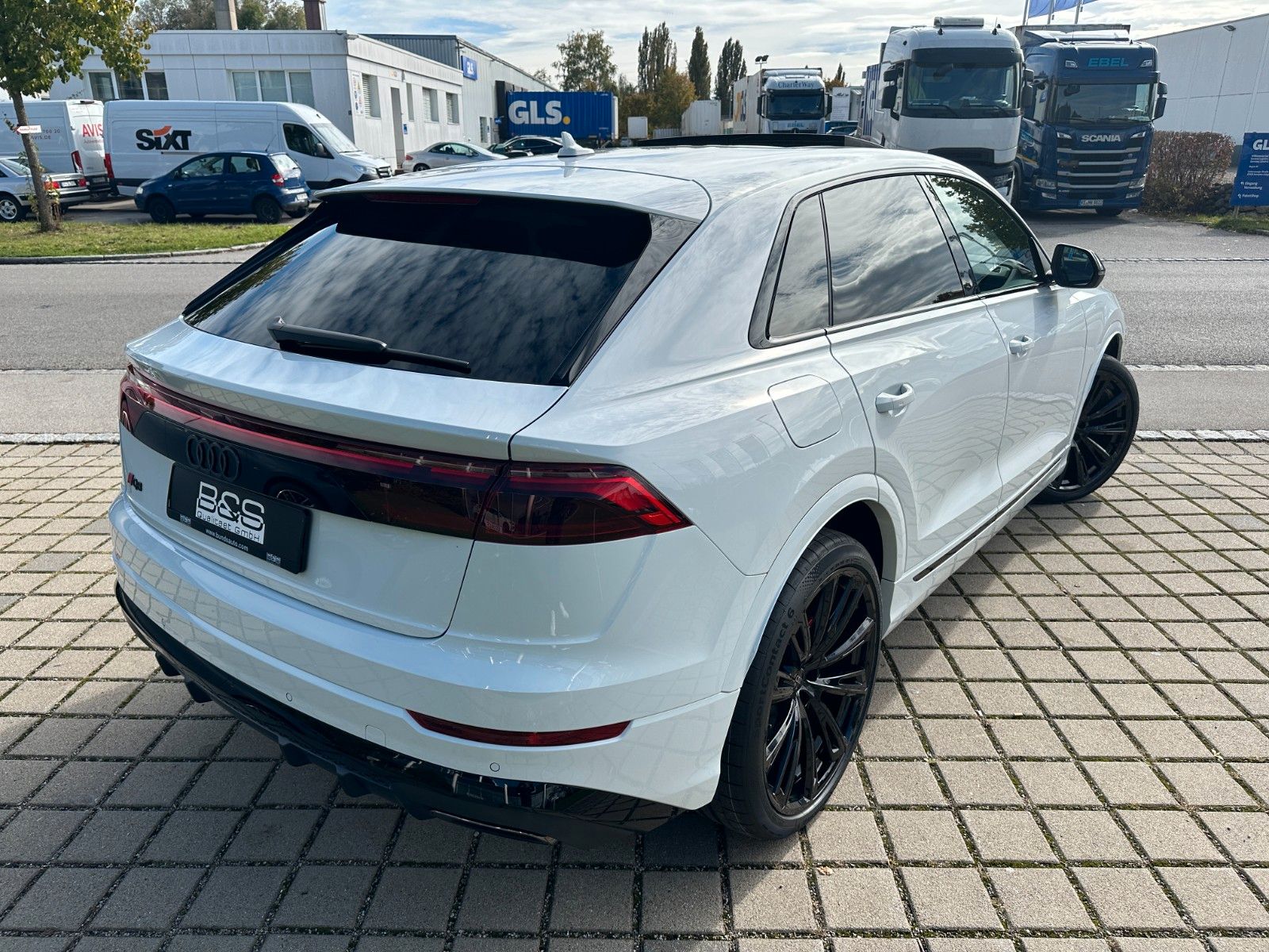 Fahrzeugabbildung Audi Q8 50 TDI quattro ACC,PANO,B&O,MATRIX,LUFT,23"..