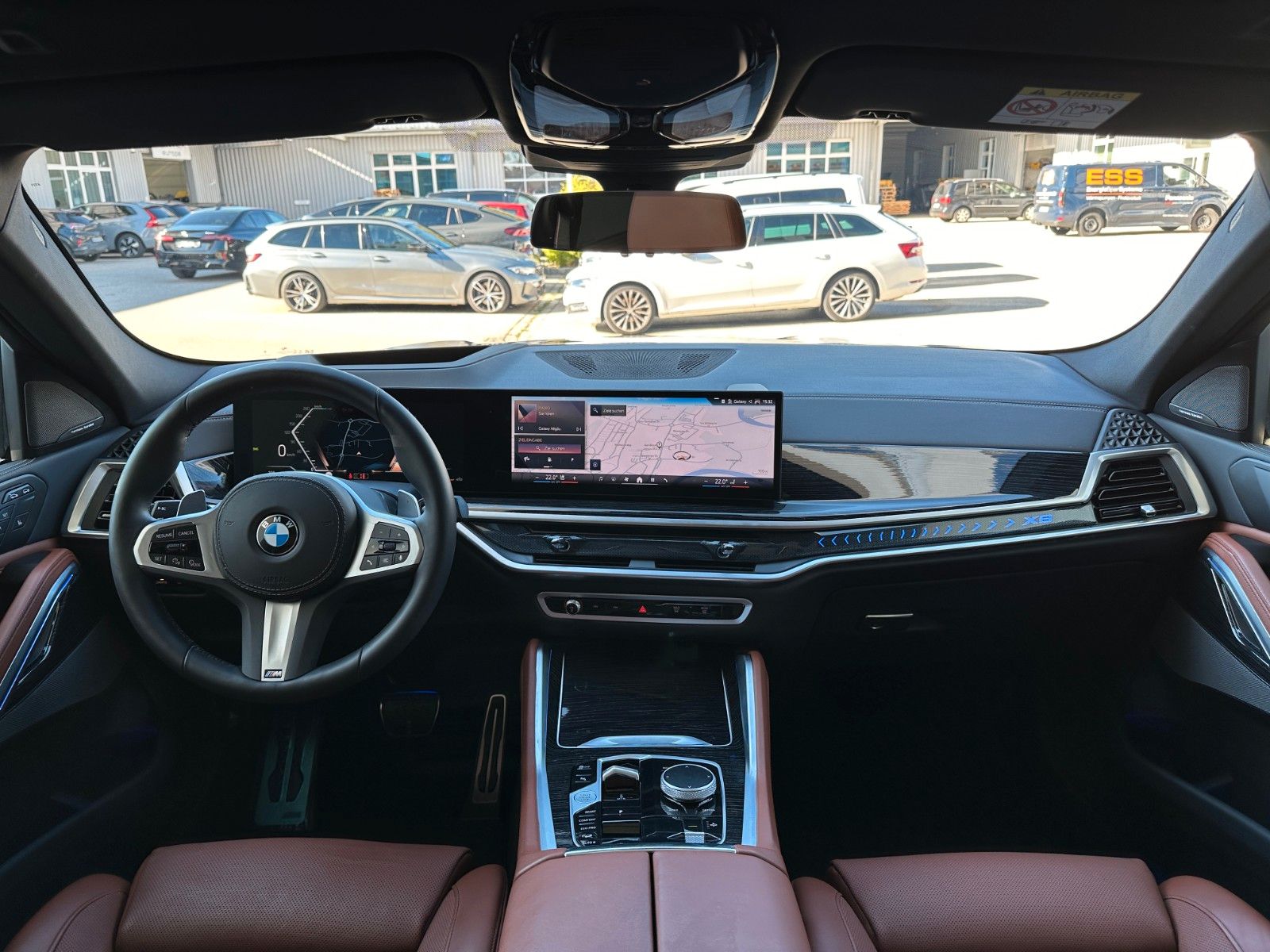 Fahrzeugabbildung BMW X6 40d xDrive MSport  ACC,HUD,PANO,HARMAN,LUFT