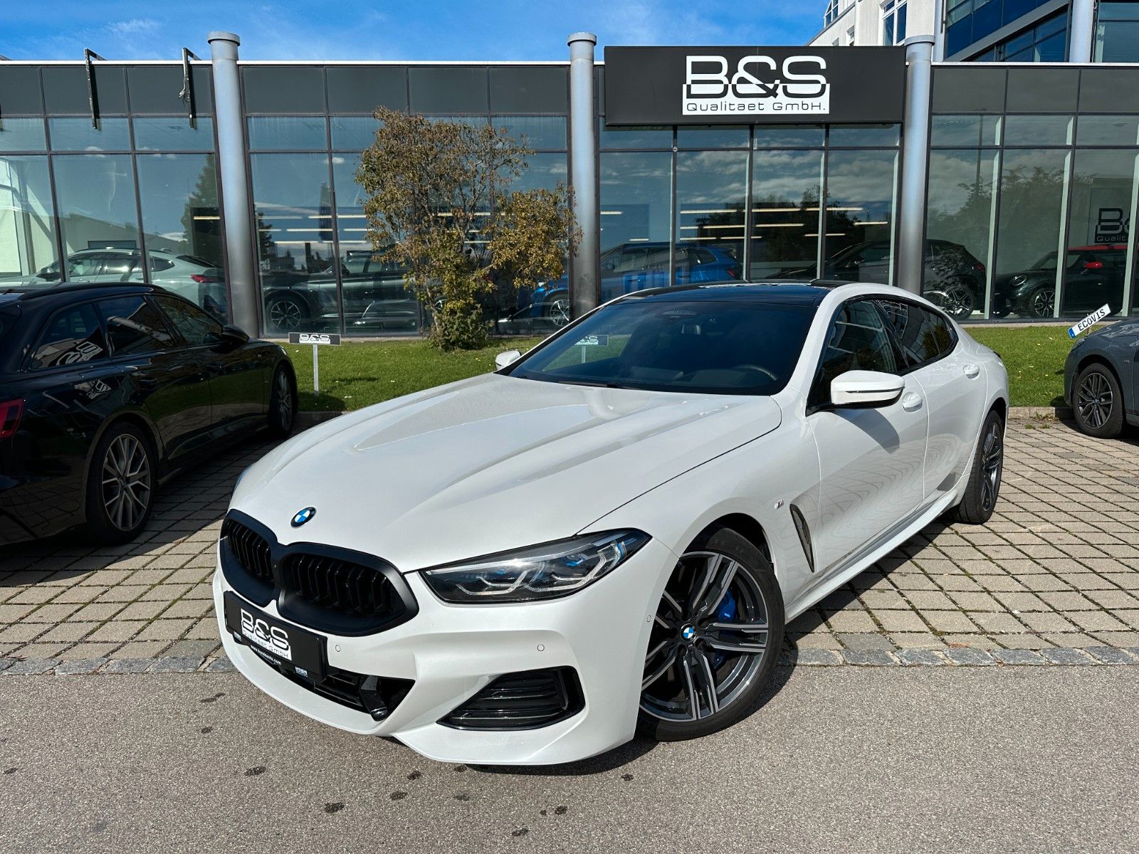 Fahrzeugabbildung BMW 840i Gran Coupe MSport ACC,HUD,PANO,LASER,HARMAN