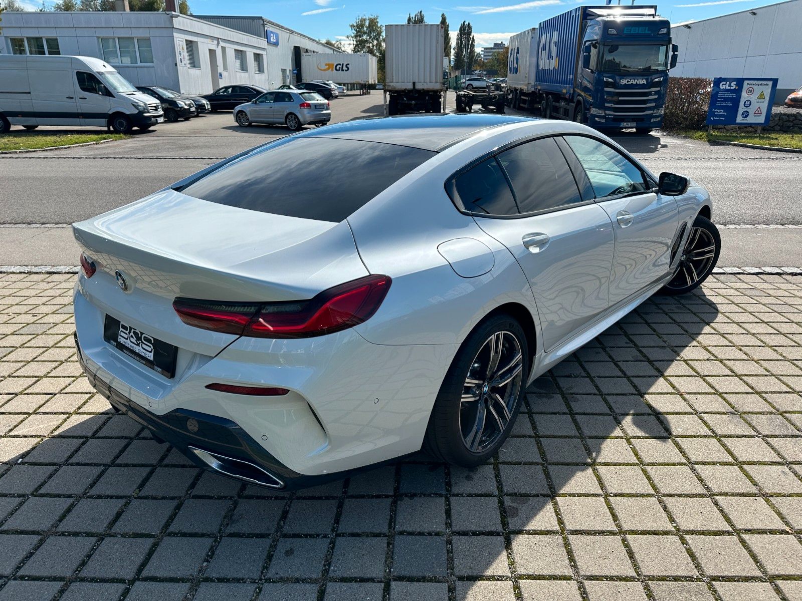 Fahrzeugabbildung BMW 840i Gran Coupe MSport ACC,HUD,PANO,LASER,HARMAN