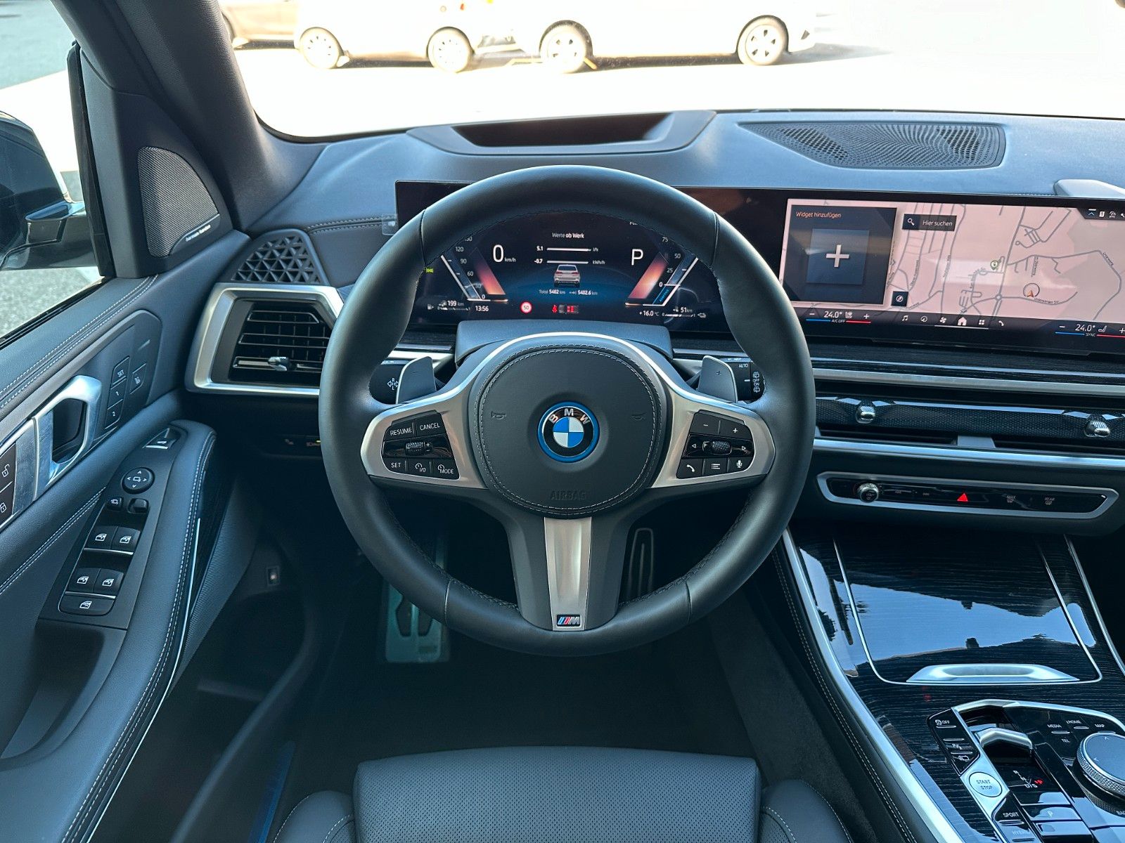 Fahrzeugabbildung BMW X5 50 e xDrive M Sport ACC,HUD,PANO,HARMAN,LUFT