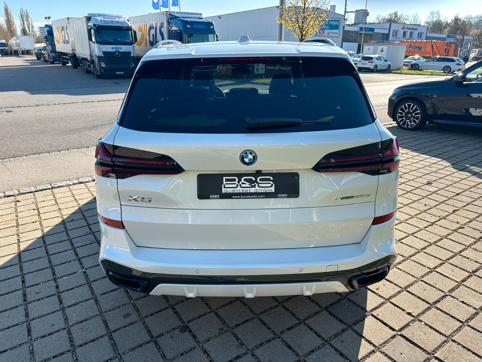 Fahrzeugabbildung BMW X5 50 e xDrive M Sport ACC,HUD,PANO,HARMAN,LUFT