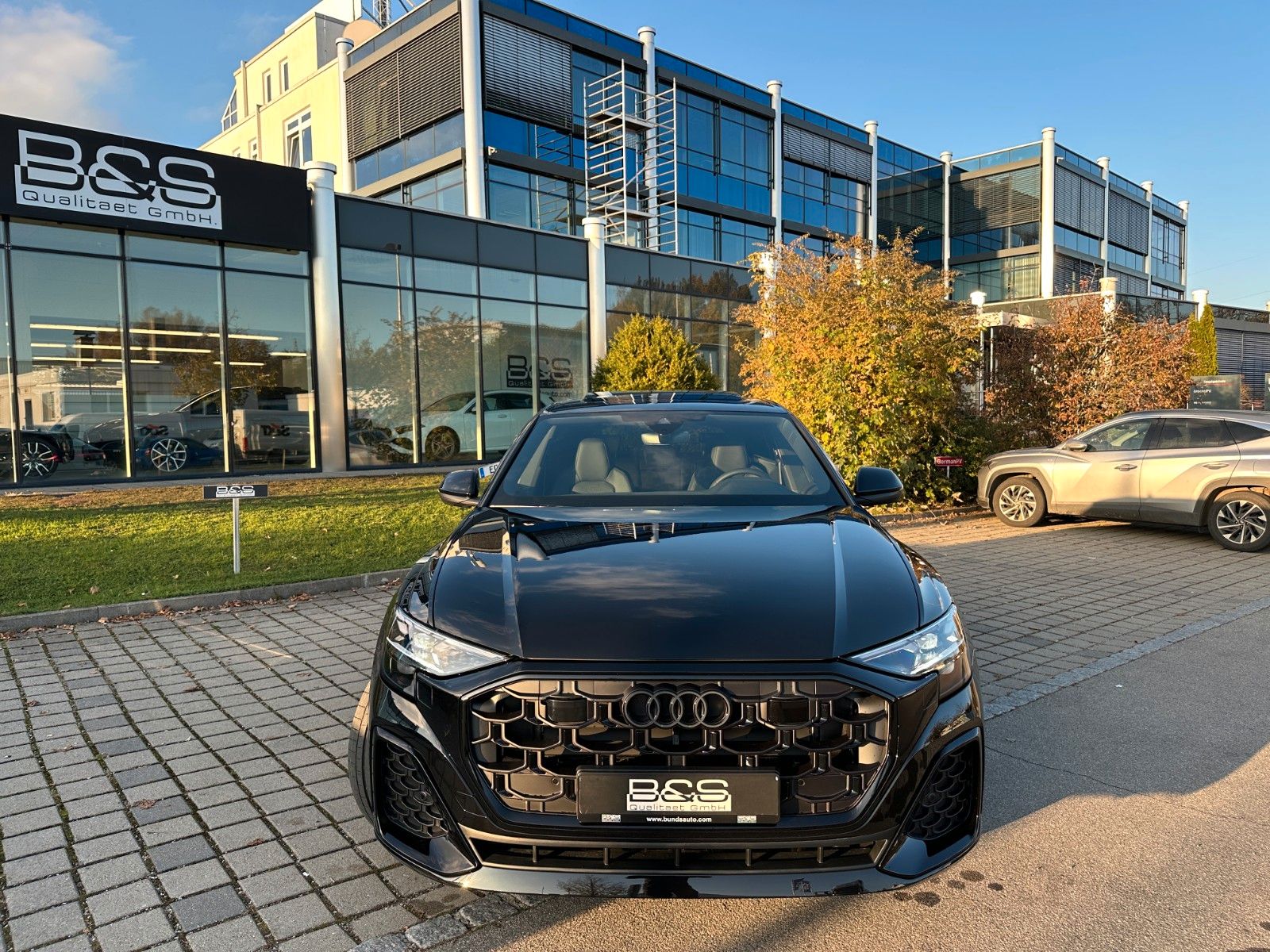 Fahrzeugabbildung Audi Q8 50 TDI quattro ACC,PANO,B&O,MATRIX,LUFT,23"