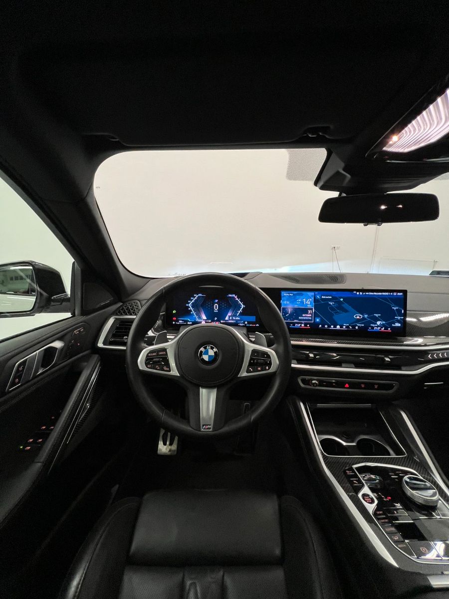 Fahrzeugabbildung BMW X6 30 d xDrive M Sport HUD,PANO,HARMAN,ACC,AHK