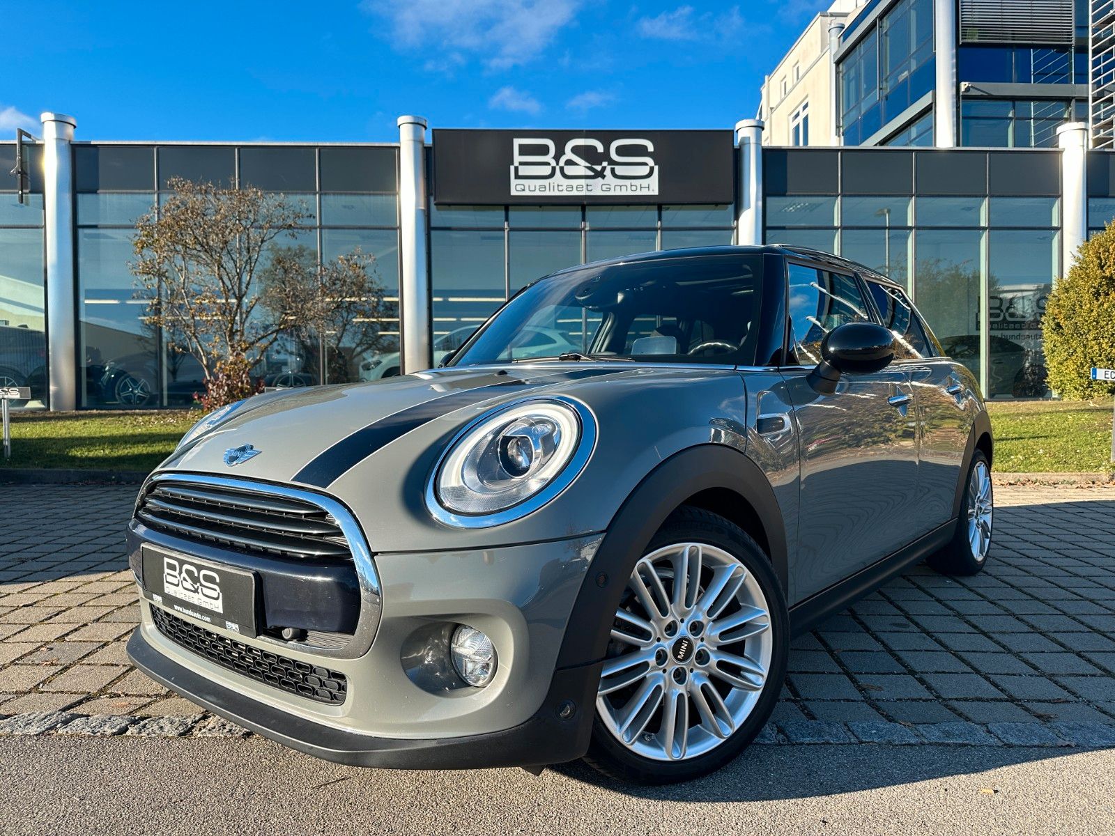 MINI Mini 5-trg. Cooper Chili ACC,HUD,HARMAN,PANO,Usw