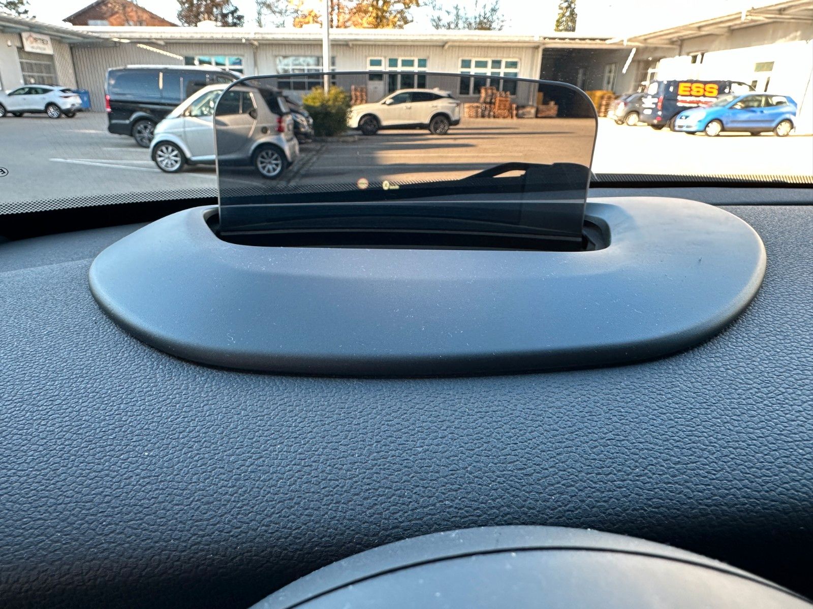 Fahrzeugabbildung MINI Mini 5-trg. Cooper Chili ACC,HUD,HARMAN,PANO,Usw