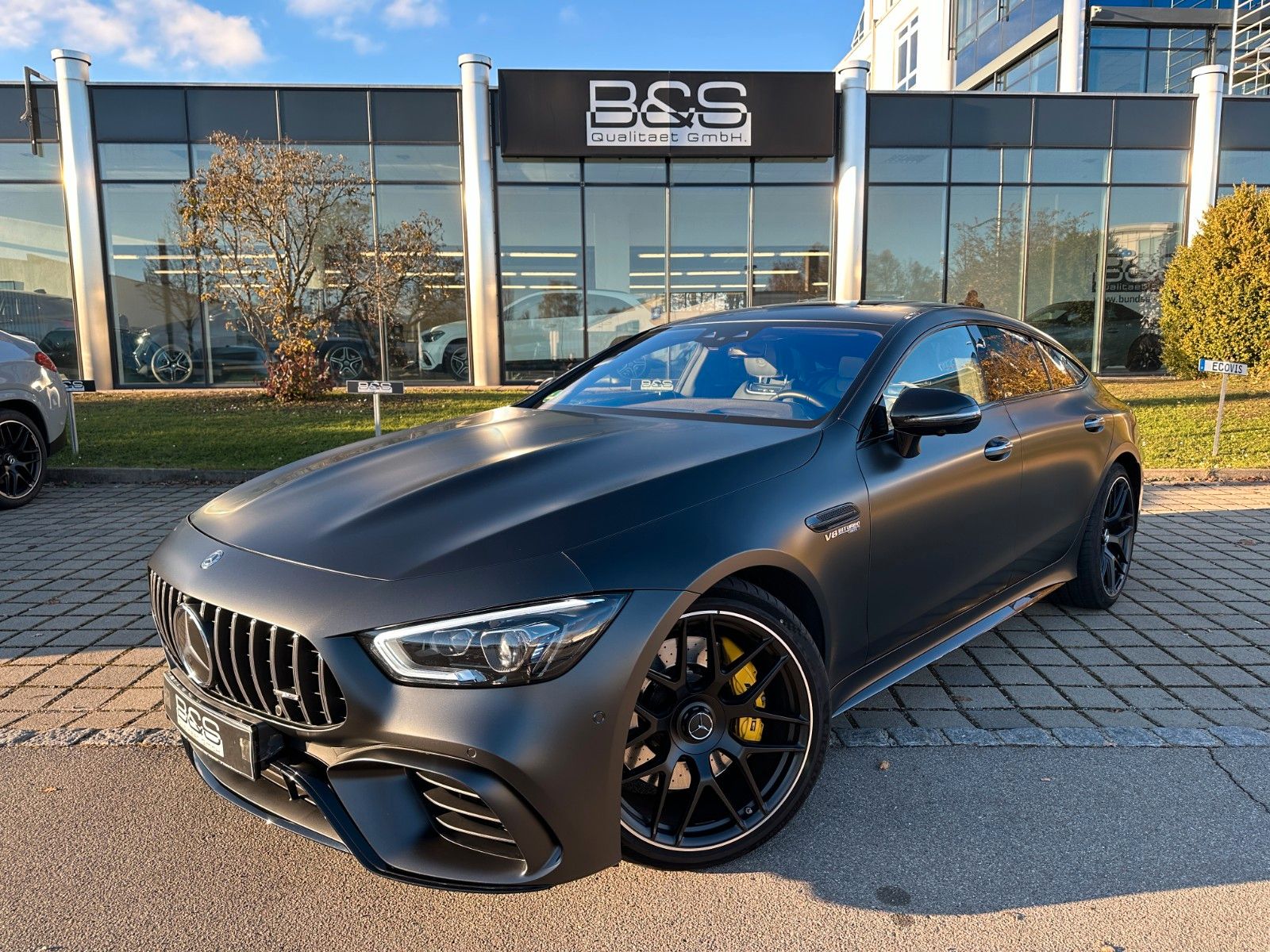 Fahrzeugabbildung Mercedes-Benz AMG GT 4-trg. 63 S 4Matic+ DISTR,HUD,MANUFAKTUR.