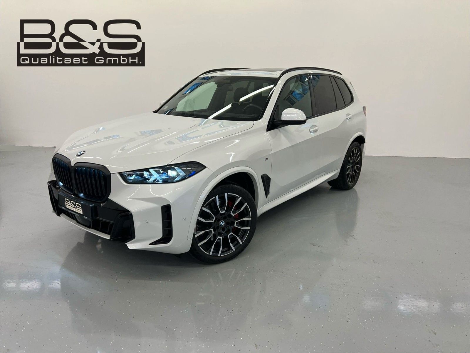 Fahrzeugabbildung BMW X5 30d xDrive MSport ACC,HUD,PANO,HARMAN,LUFT,..