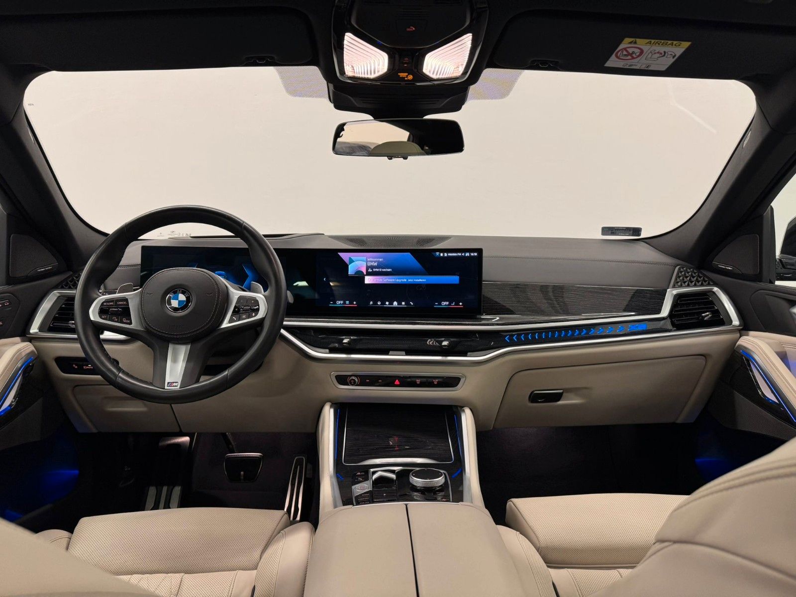 Fahrzeugabbildung BMW X6 30d xDrive MSport ACC,HUD,PANO,HARMAN,LUFT...