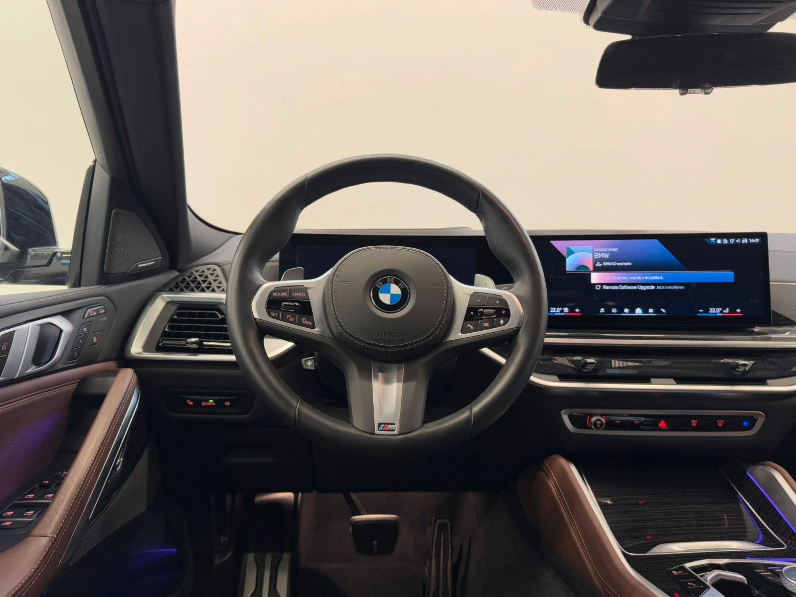 Fahrzeugabbildung BMW X6 30d xDrive MSport ACC,HUD,PANO,H&K,LUFT,Uws