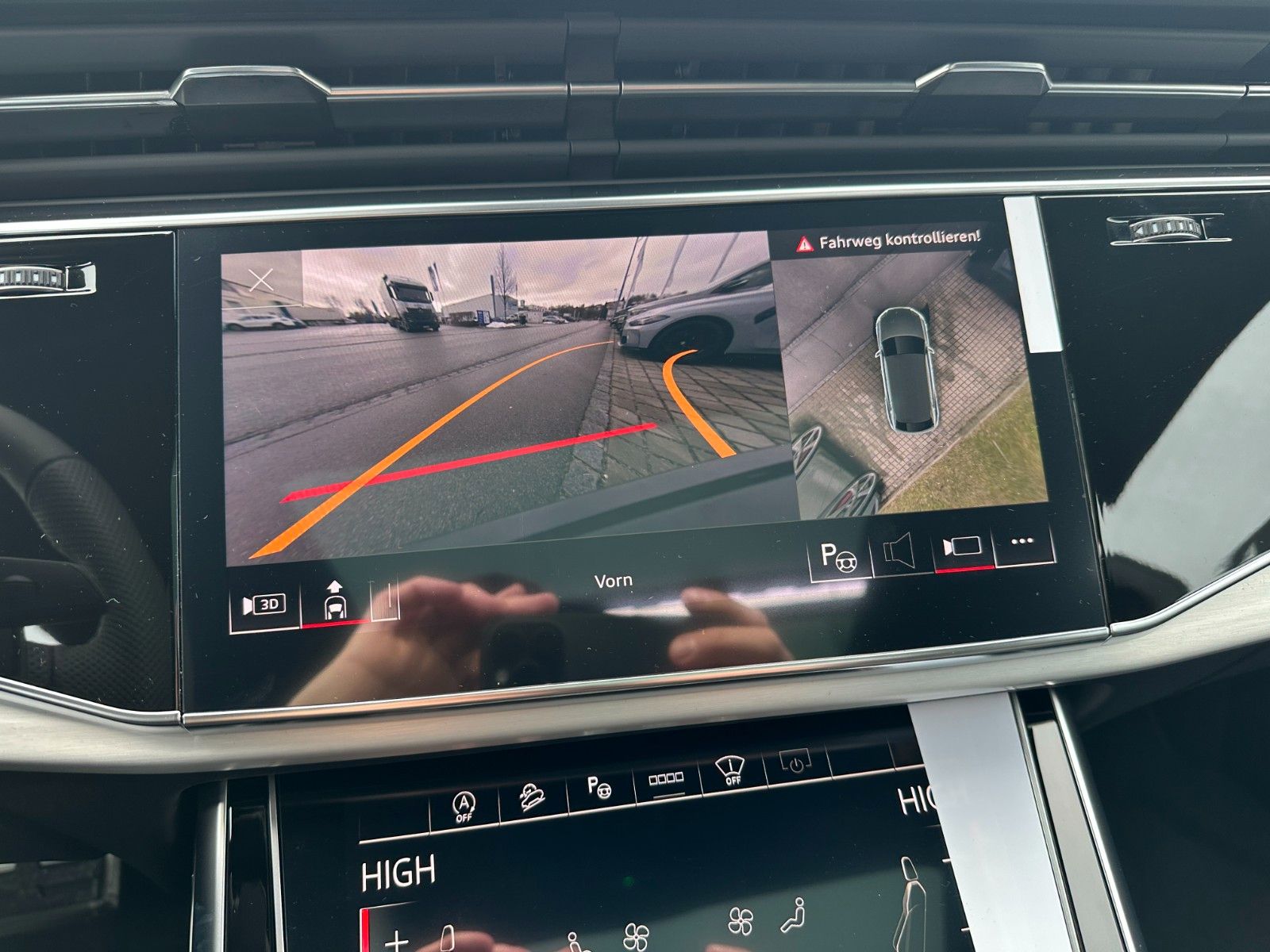 Fahrzeugabbildung Audi Q8 50 TDI quattro ACC,HUD,PANO,B&O,LUFT,23",360.