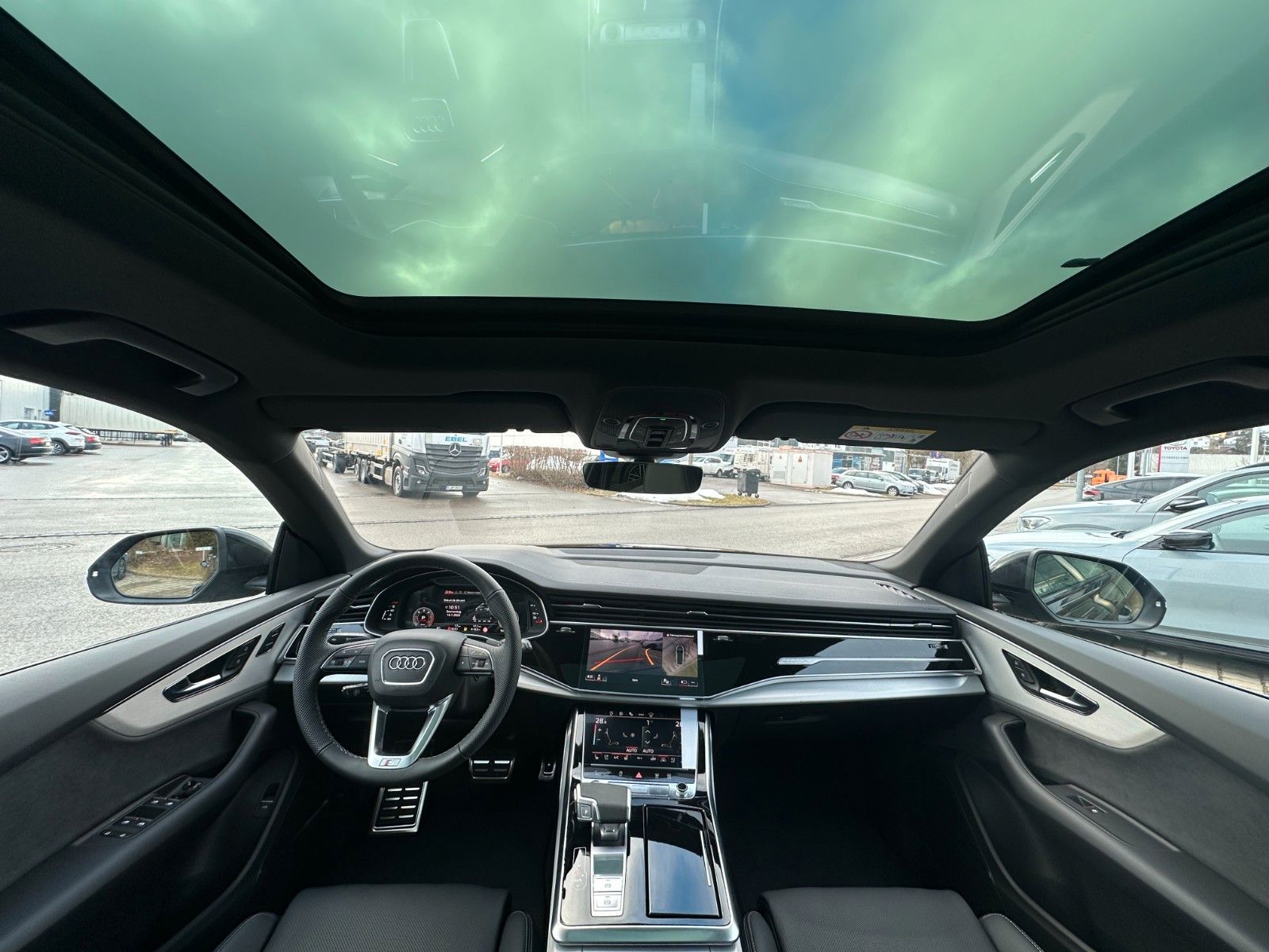 Fahrzeugabbildung Audi Q8 50 TDI quattro ACC,HUD,PANO,B&O,MATRIX,LUFT..