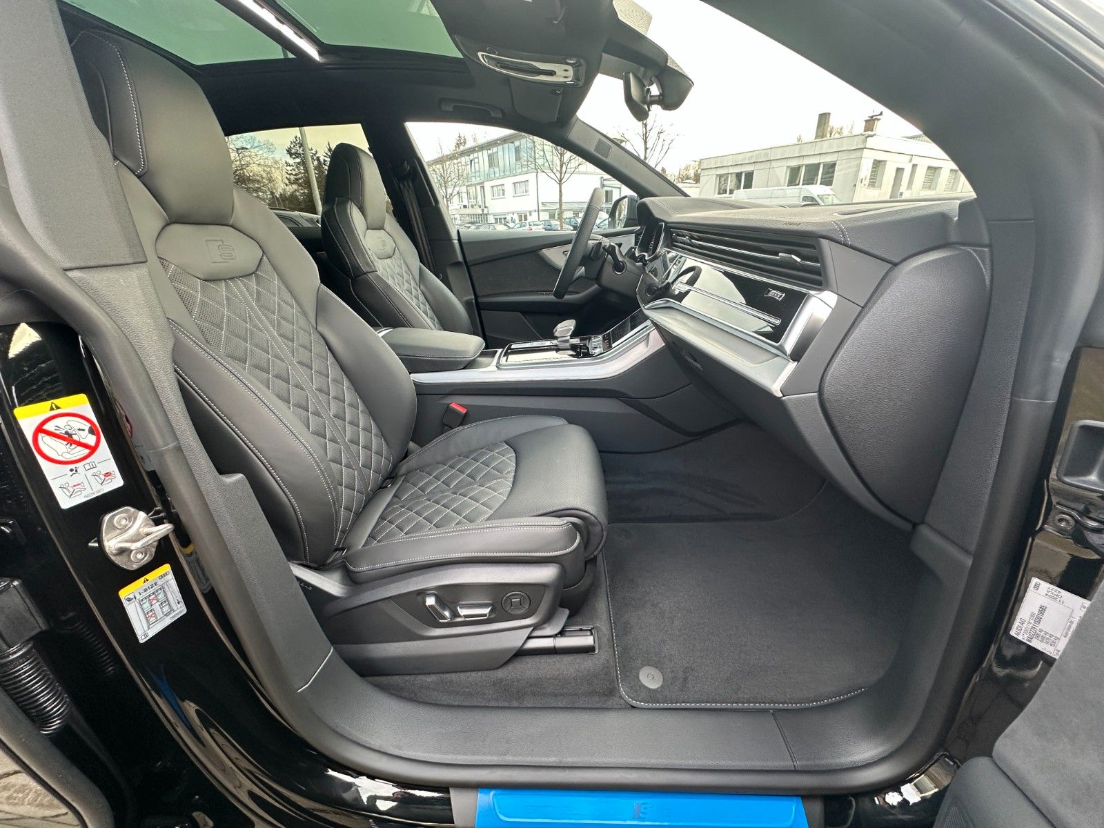 Fahrzeugabbildung Audi Q8 50 TDI quattro ACC,HUD,PANO,B&O,MATRIX,LUFT..