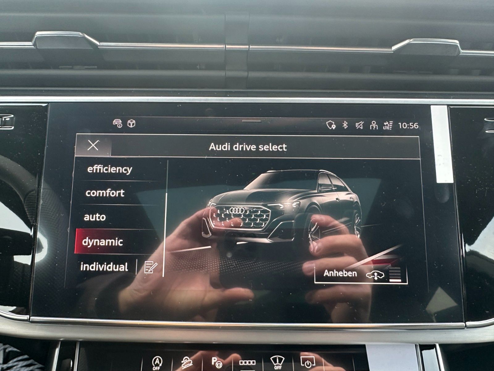 Fahrzeugabbildung Audi Q8 50 TDI quattro ACC,HUD,PANO,B&O,MATRIX,LUFT..