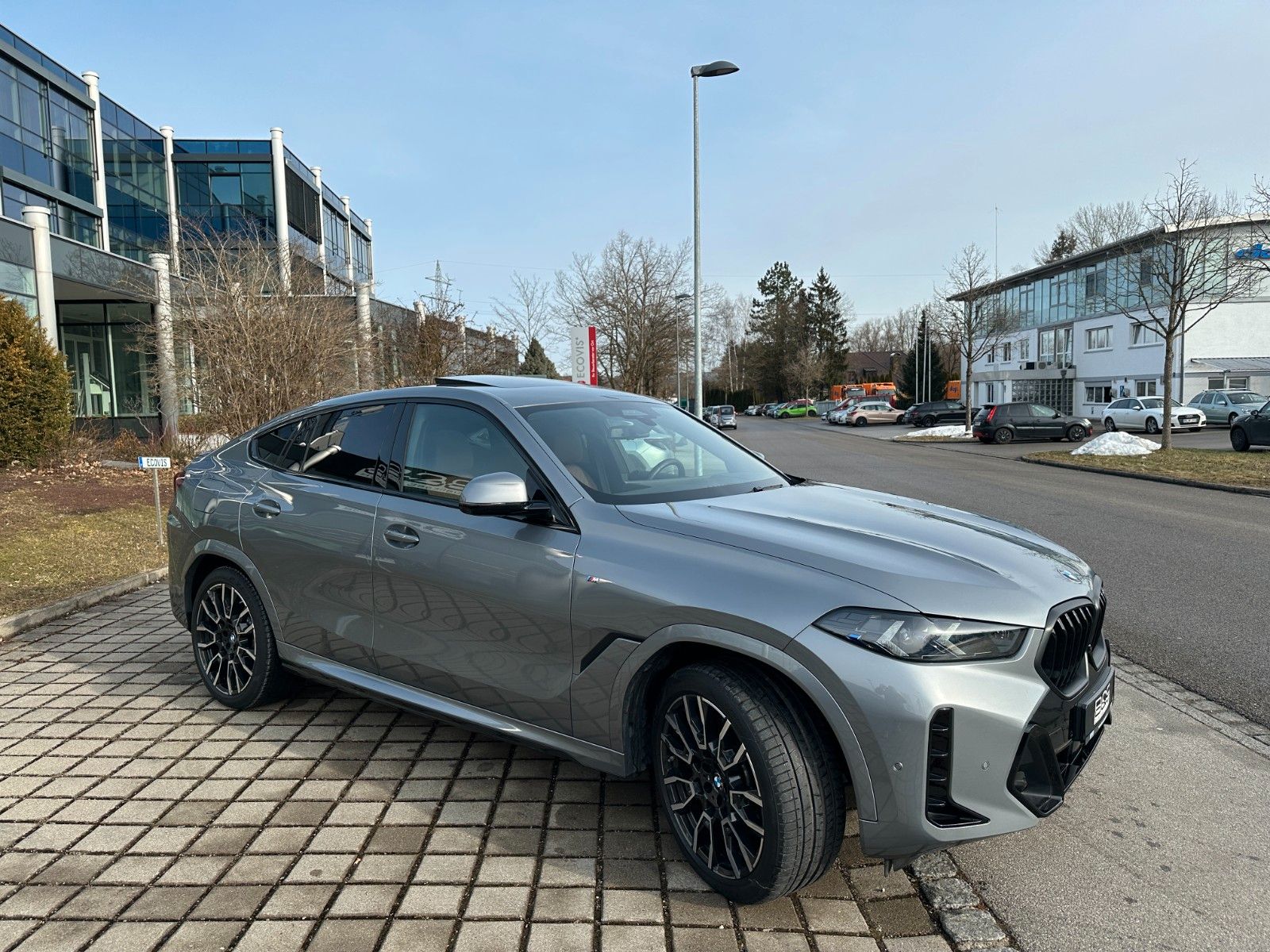 Fahrzeugabbildung BMW X6 40d xDrive MSport ACC,HUD,PANO,HARMAN,LUFT,