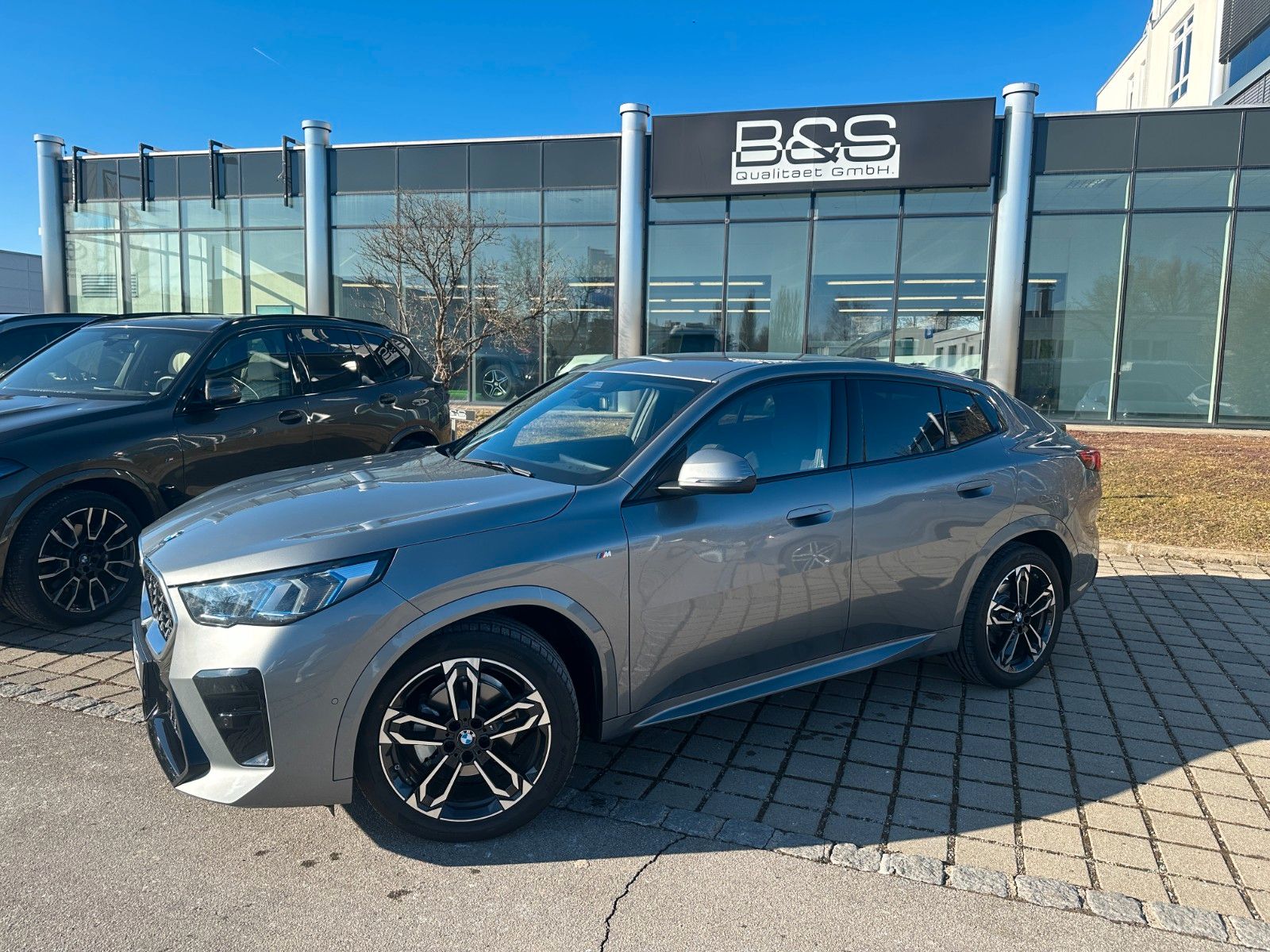 Fahrzeugabbildung BMW X2 20d xDrive MSport ACC,HARMAN,AHK.....