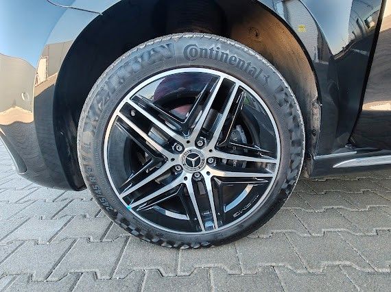 Fahrzeugabbildung Mercedes-Benz V 300d AMG EXCLUSIVE EDITION 4MATIC lang