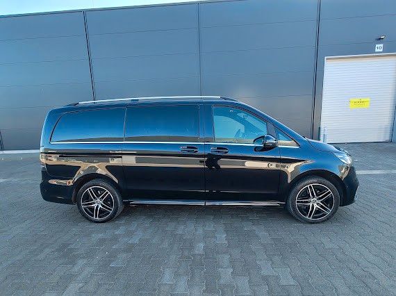 Fahrzeugabbildung Mercedes-Benz V 300d AMG EXCLUSIVE EDITION 4MATIC lang