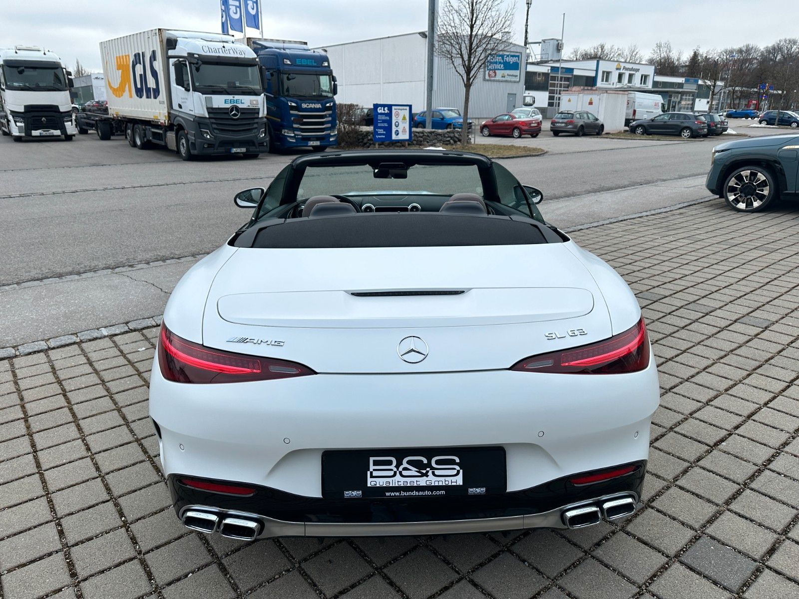 Fahrzeugabbildung Mercedes-Benz SL 63 AMGSL AMG 63 4Matic DISTR,HUD,BURM,AMGTrac