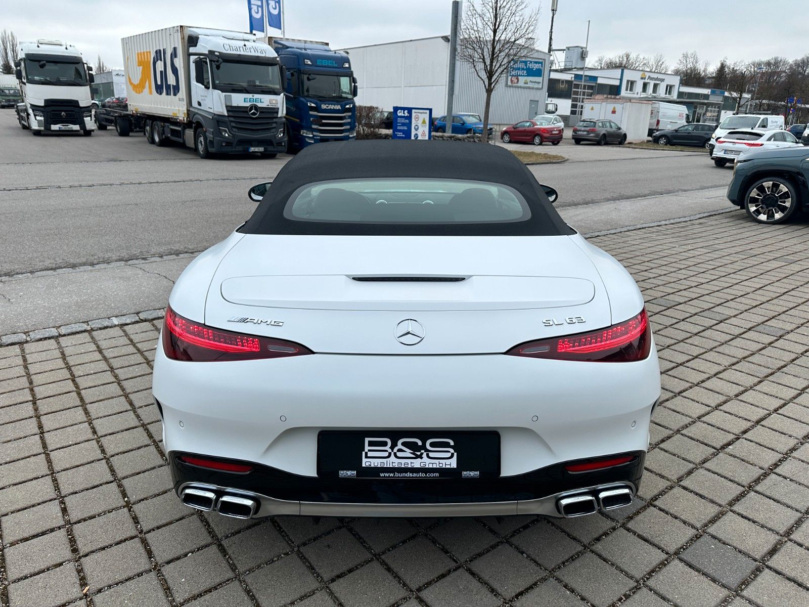 Fahrzeugabbildung Mercedes-Benz SL 63 AMGSL AMG 63 4Matic DISTR,HUD,BURM,AMGTrac