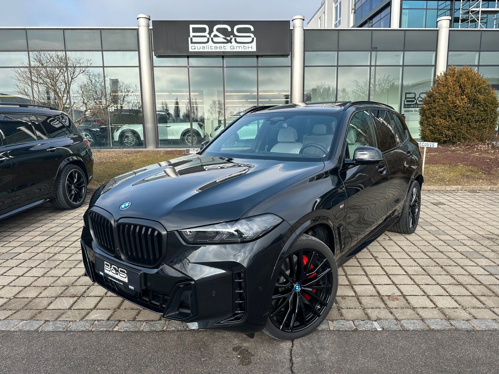 Fahrzeugabbildung BMW X5 50e xDrive MSport ACC,HUD,PANO,HARMAN,LUFT