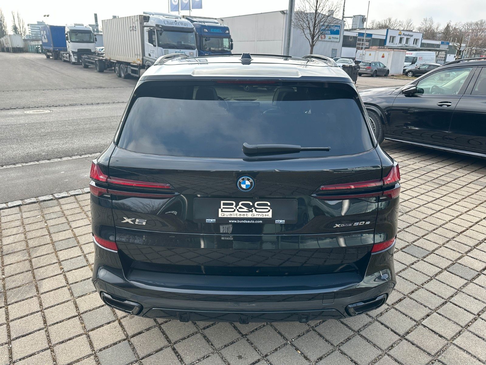 Fahrzeugabbildung BMW X5 50e xDrive MSport ACC,HUD,PANO,HARMAN,LUFT