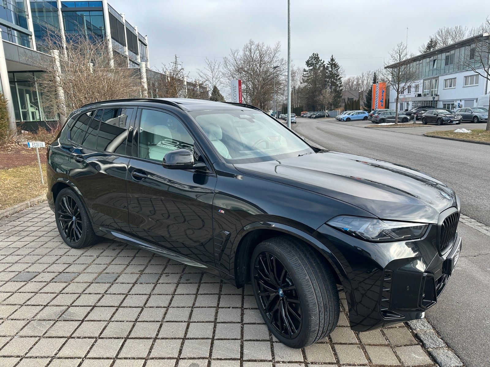 Fahrzeugabbildung BMW X5 50e xDrive MSport ACC,HUD,PANO,HARMAN,LUFT