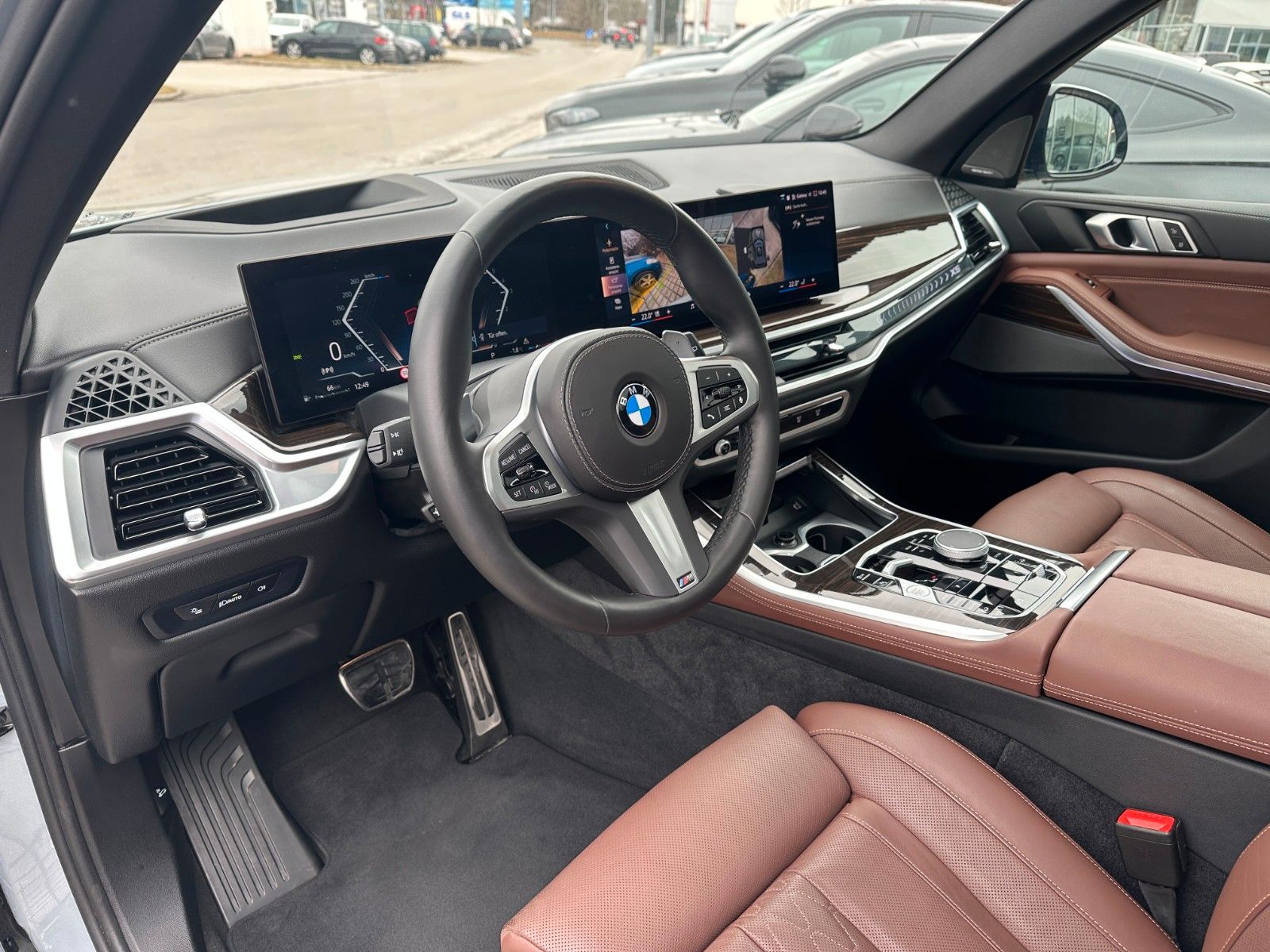 Fahrzeugabbildung BMW X5 40d xDrive MSport ACC,HUD,PANO,LUFT,HARMAN