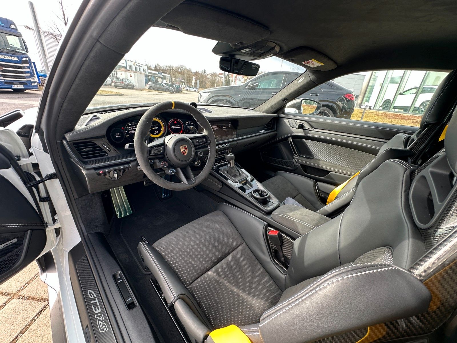 Fahrzeugabbildung Porsche 911 992 GT3 RS Weissach-Pack,Keramik,Matrix,Bose