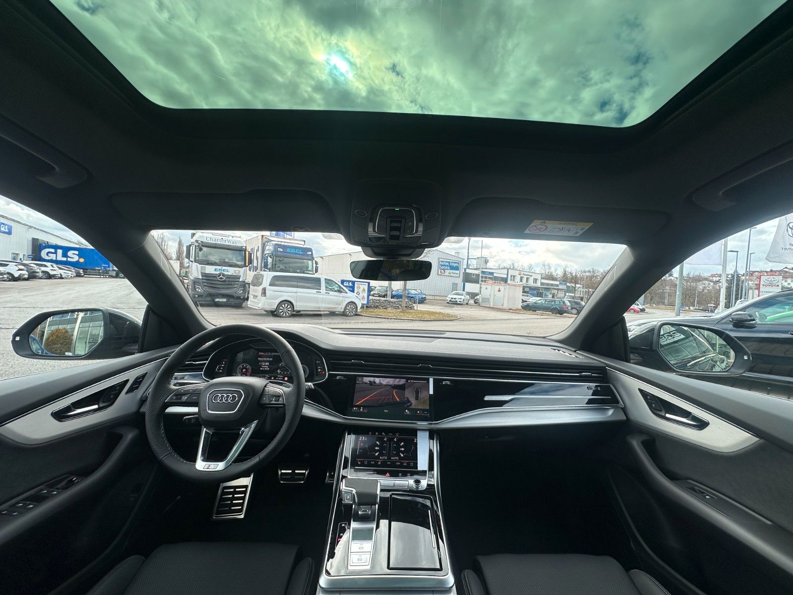 Fahrzeugabbildung Audi Q8 50 TDI quattro ACC,HUD,PANO,B&O,LUFT,MATRIX..