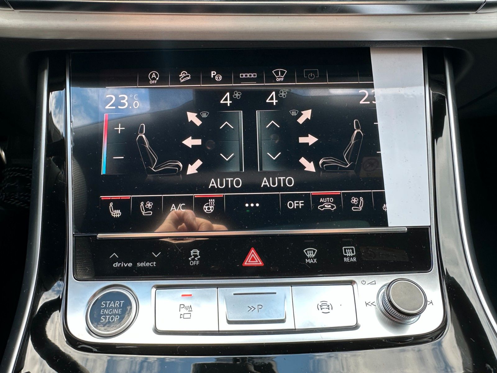 Fahrzeugabbildung Audi Q8 50 TDI quattro ACC,HUD,PANO,B&O,LUFT,MATRIX..