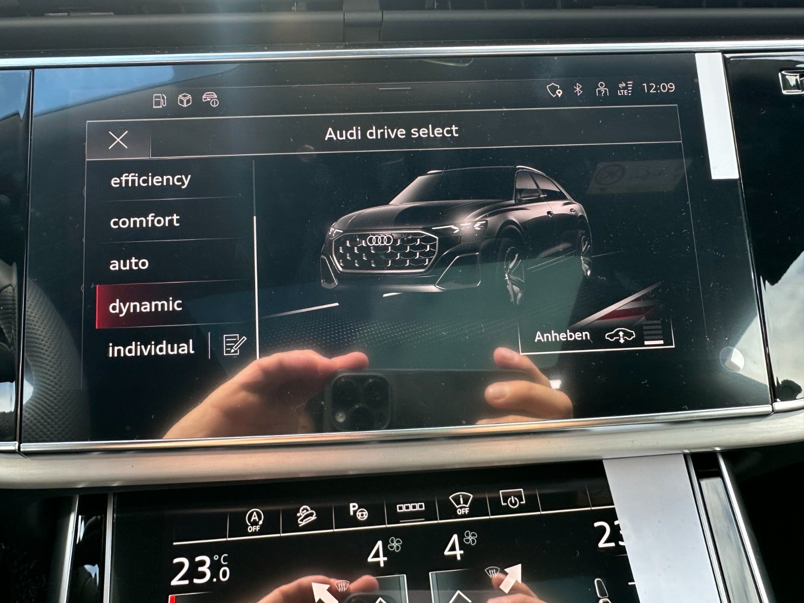 Fahrzeugabbildung Audi Q8 50 TDI quattro ACC,HUD,PANO,B&O,LUFT,MATRIX..