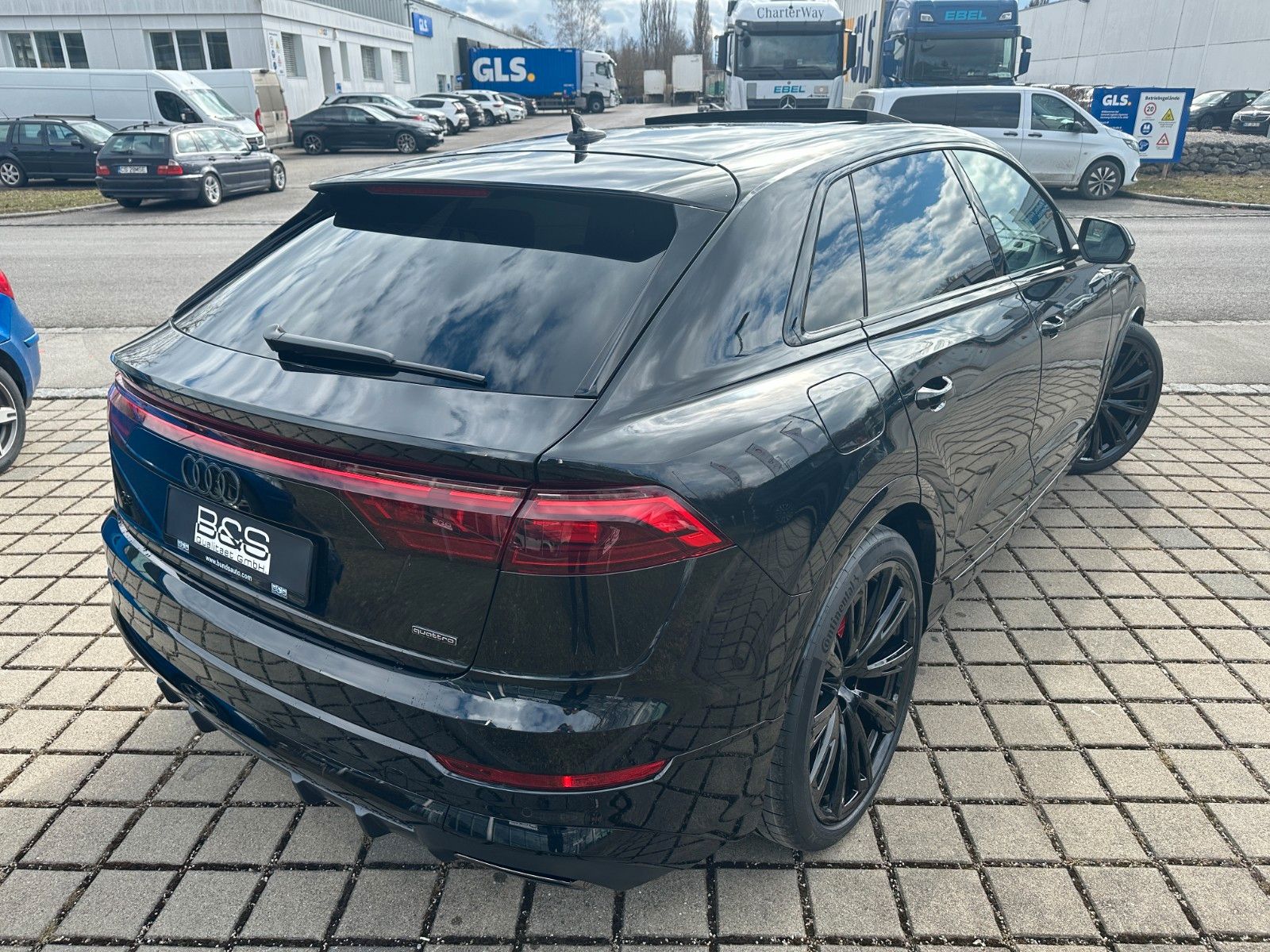 Fahrzeugabbildung Audi Q8 50 TDI quattro ACC,HUD,PANO,B&O,LUFT,MATRIX..