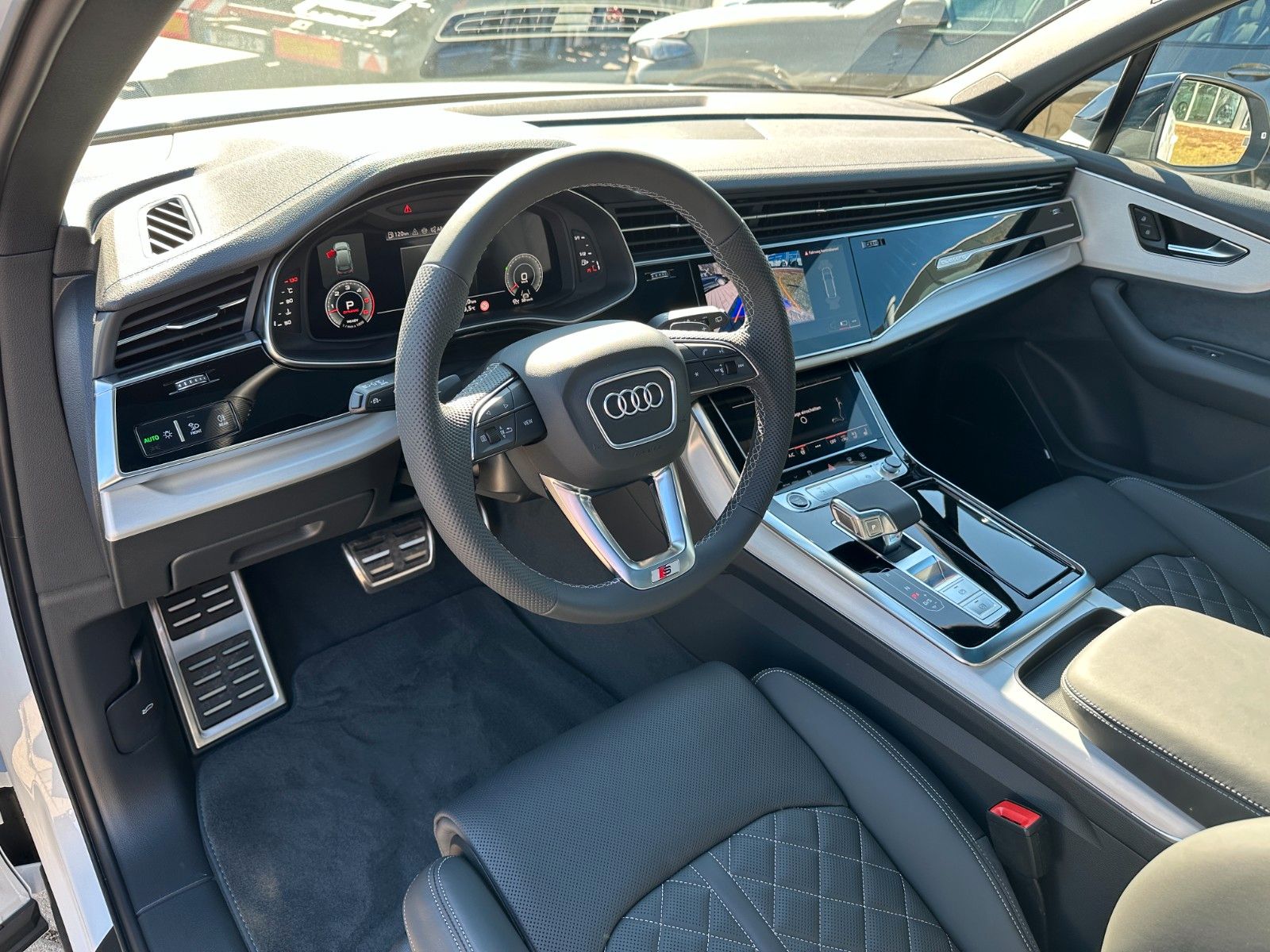 Fahrzeugabbildung Audi Q7 50TDI Sline ACC,PANO,B&O,LUFT,AHK,MATRIX,7s.